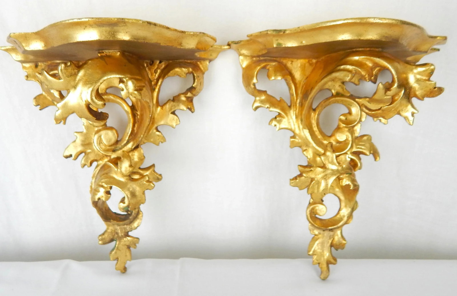 Mid 20th Century Florentine Giltwood Rococo Brackets- a Pair - 2