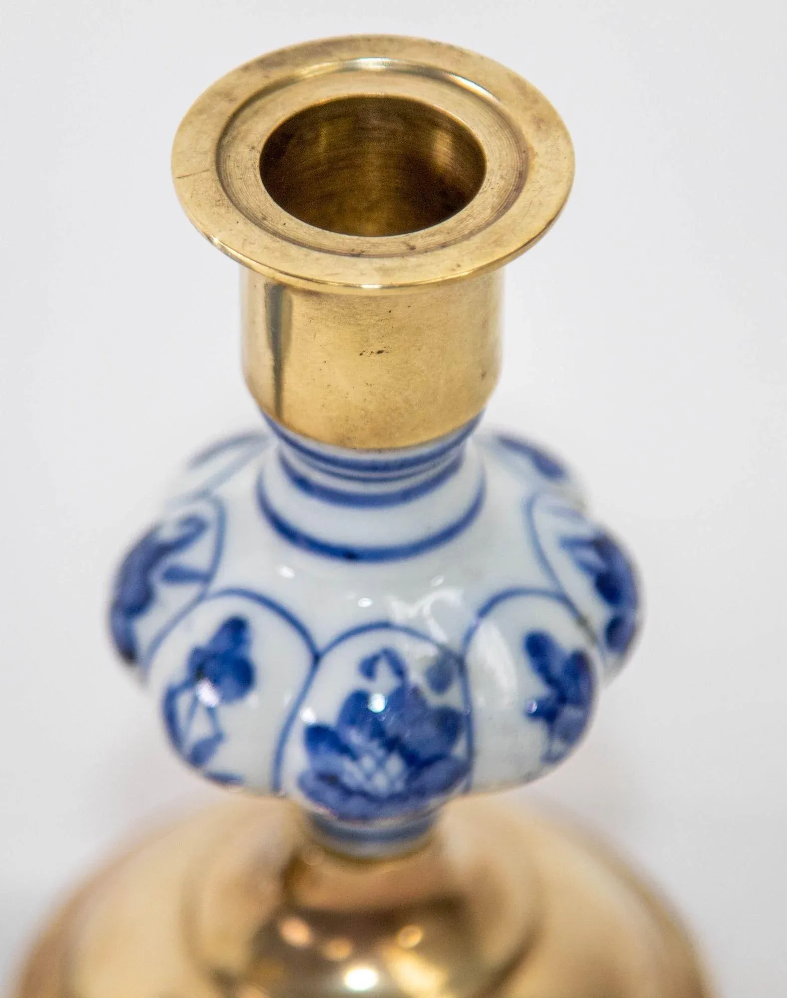 Vintage Delft Floral Blue and White Ceramic and Brass Candlesticks, a Pair 1950s - 7