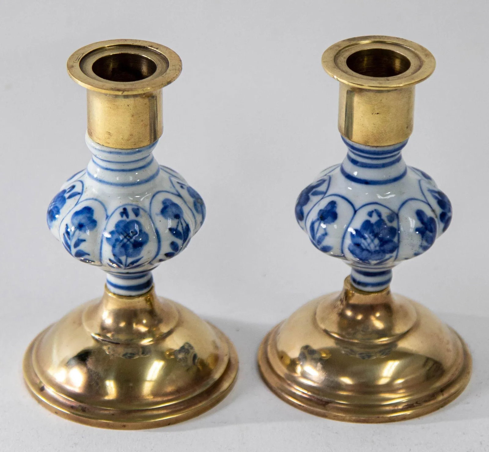 Vintage Delft Floral Blue and White Ceramic and Brass Candlesticks, a Pair 1950s - 9