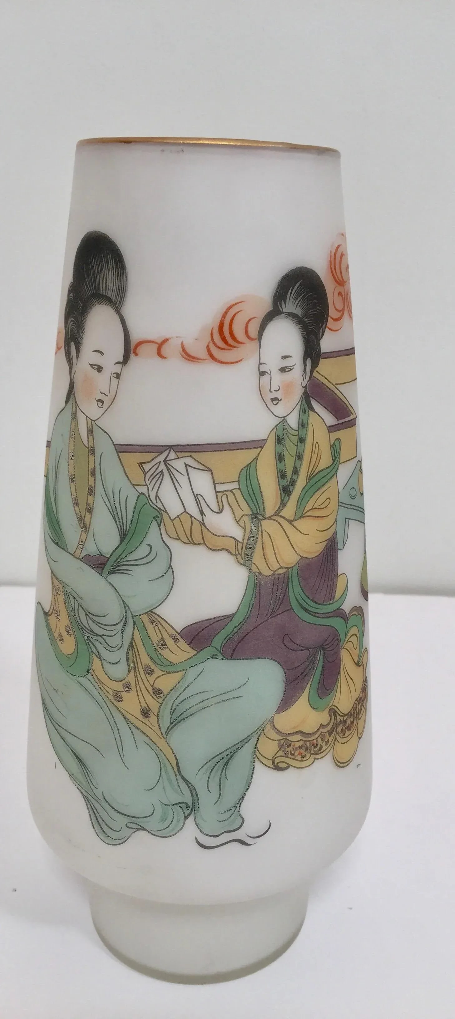 Japanese Opaline White Glass Vase Hand Painted With Geishas - 3
