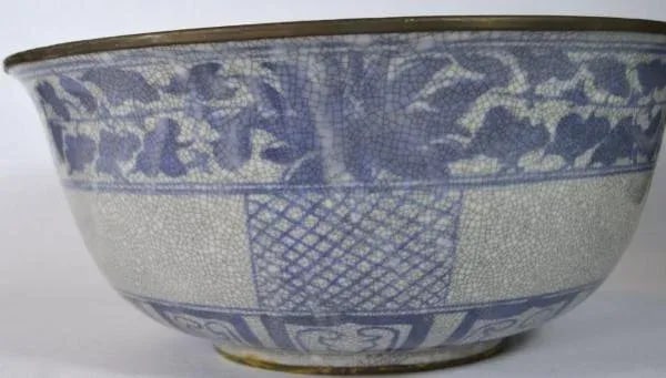 Blue and White Porcelain Wash Basin - 4