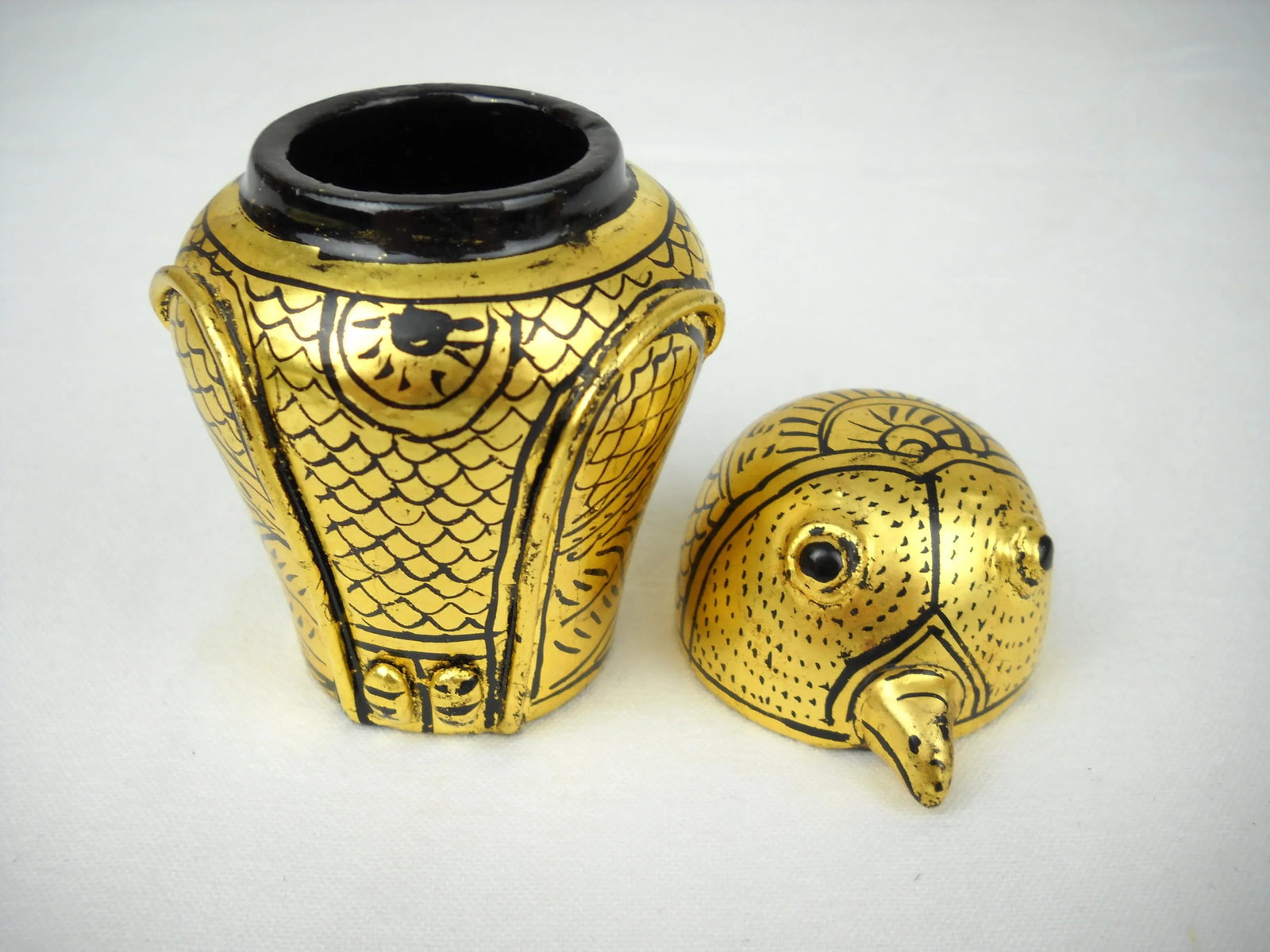 Petite Burmese Lacquer Owl Box - 6
