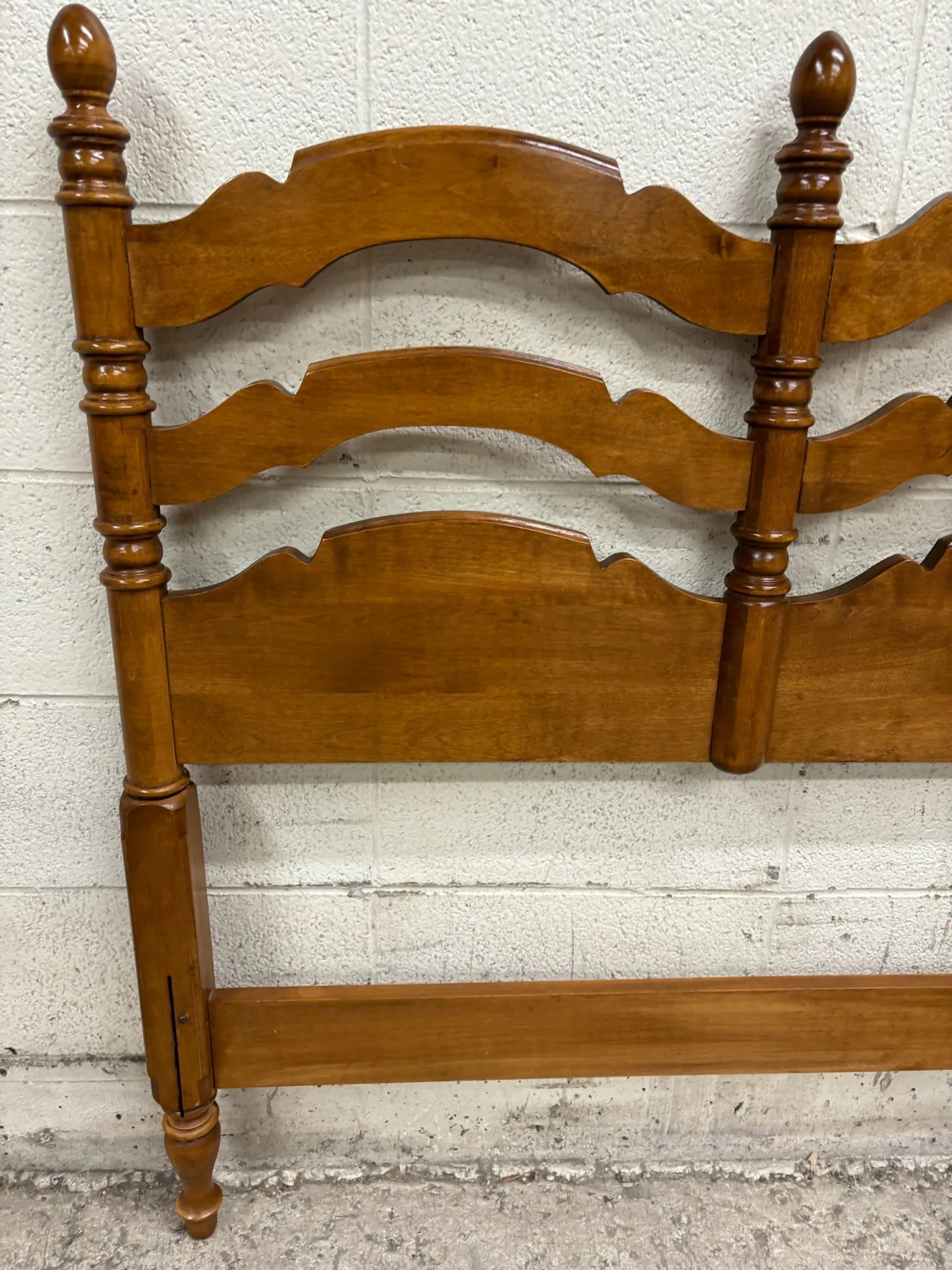 Vintage Ethan Allen Heirloom Nutmeg Maple Twin Size Colonial Style Headboard - 2
