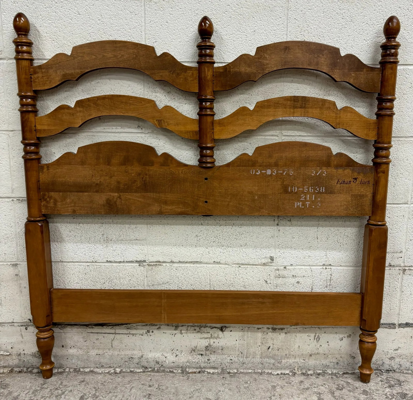 Vintage Ethan Allen Heirloom Nutmeg Maple Twin Size Colonial Style Headboard - 8