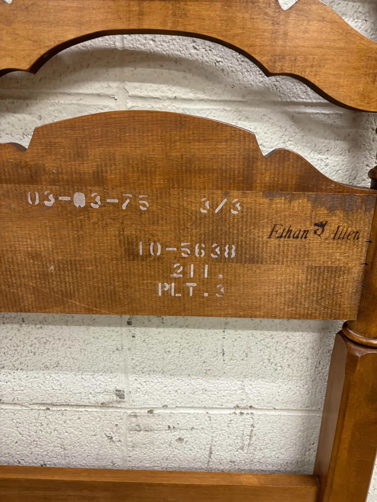 Vintage Ethan Allen Heirloom Nutmeg Maple Twin Size Colonial Style Headboard - 9