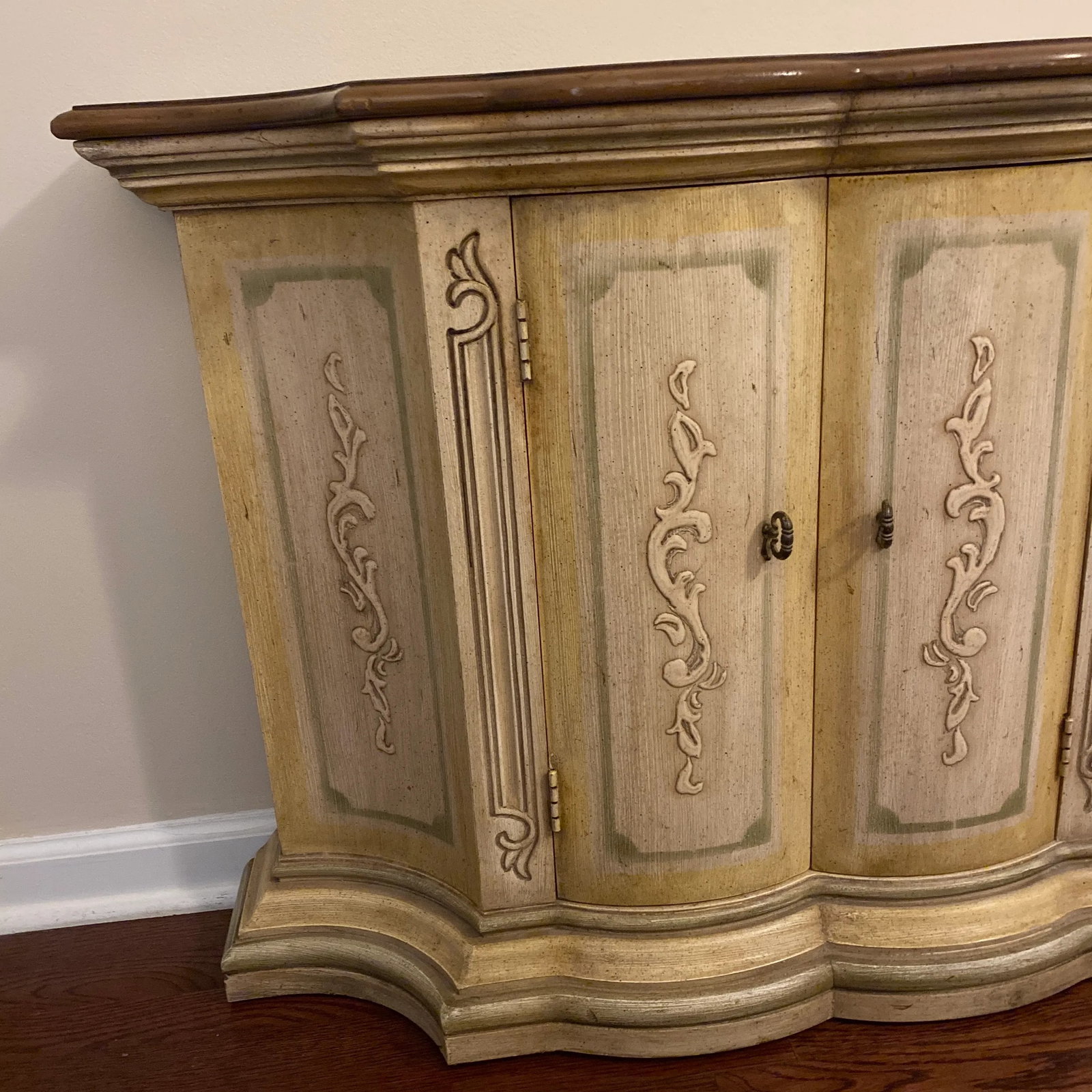 1970s Italian Style Painted Console by Drexel - 7