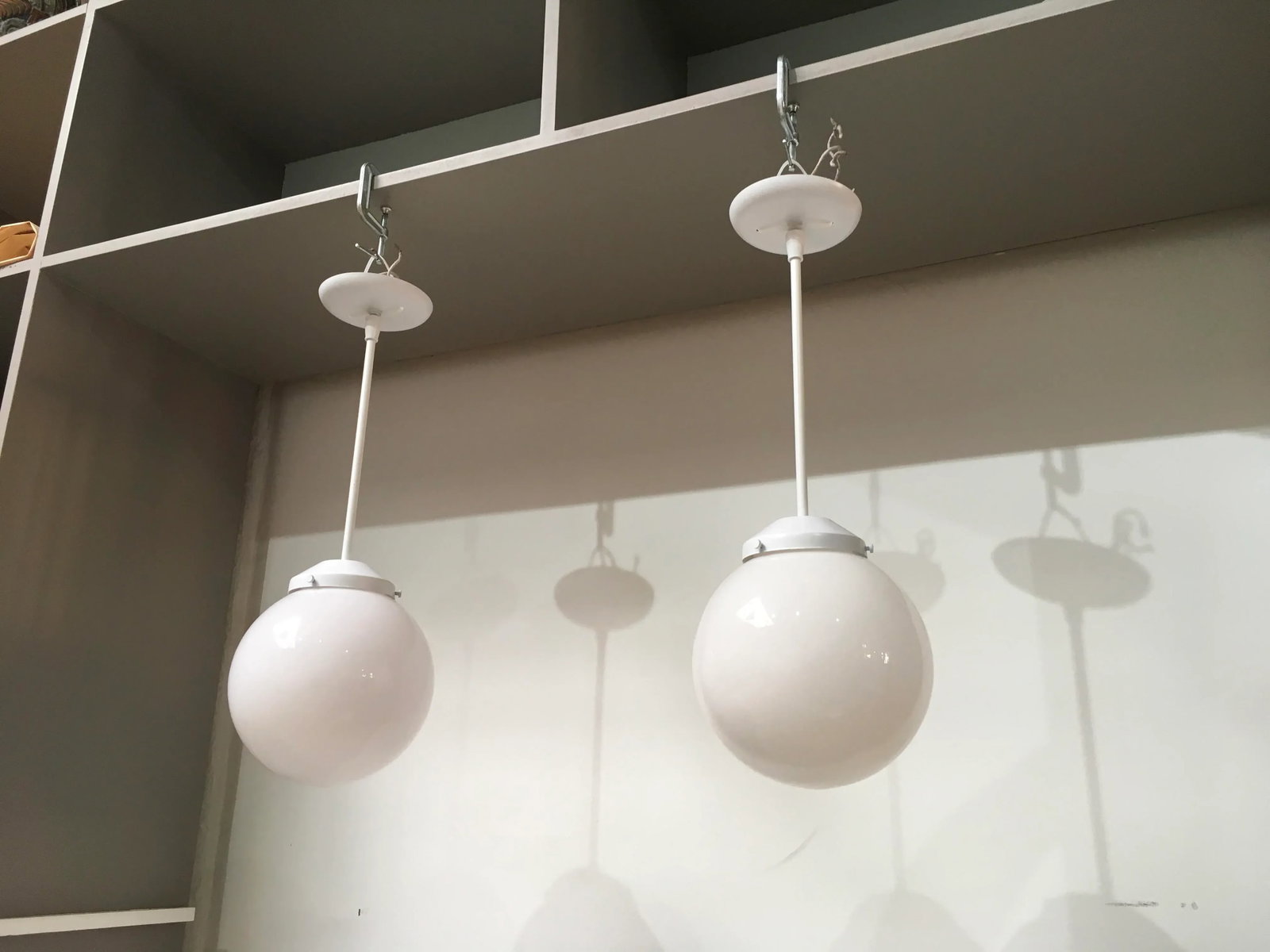 Pair of Mid-Century Modern Feldman Globe Pendant Lights, Los Angeles, Refinished White & Milk Glass - 4