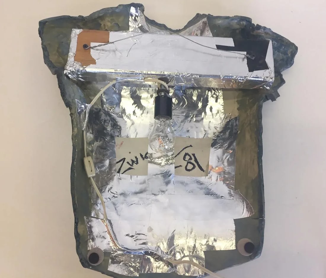 1980s Wall Sconce of Male Torso - 9