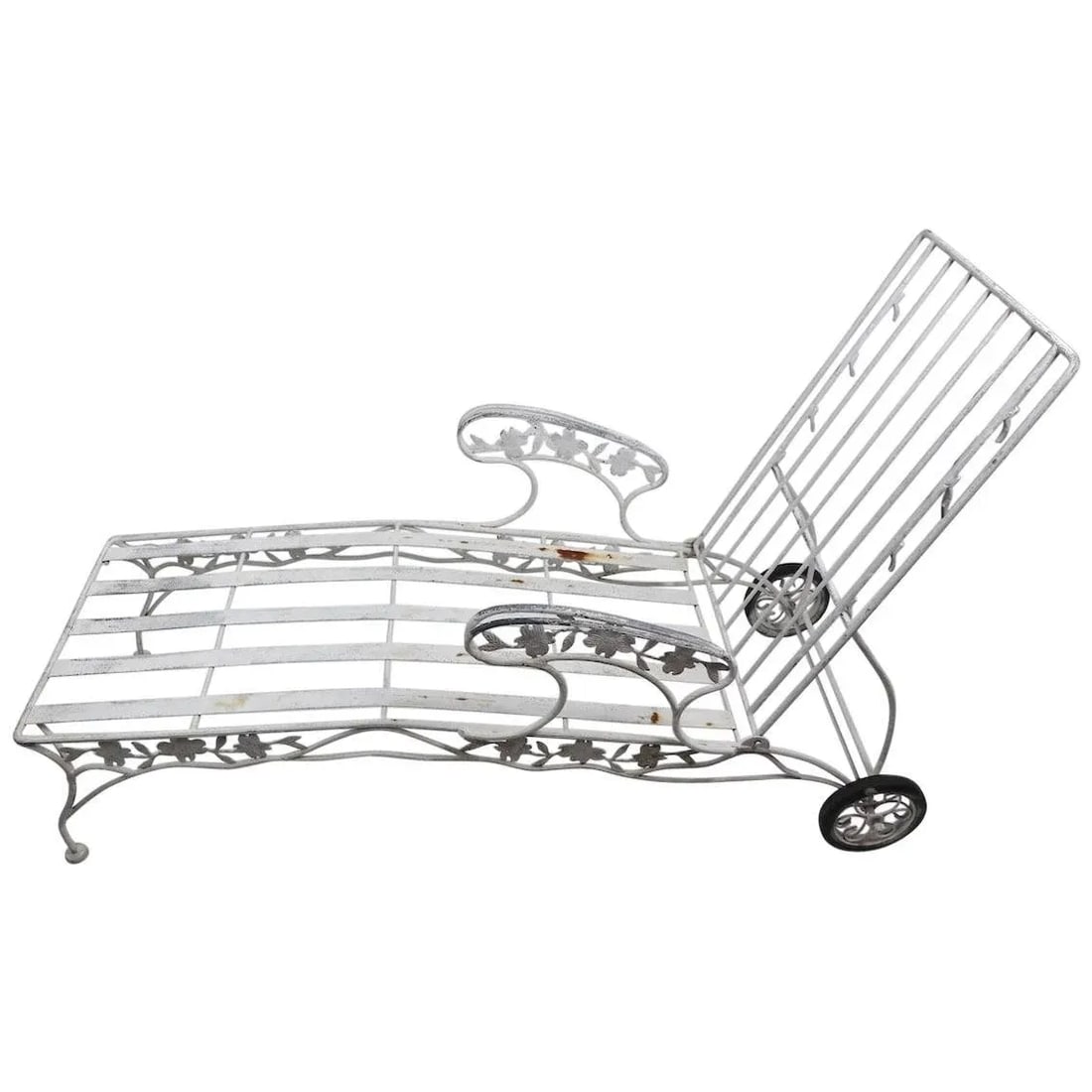 Outdoor Reclining Chaise With Metal Foliate Motif - 13