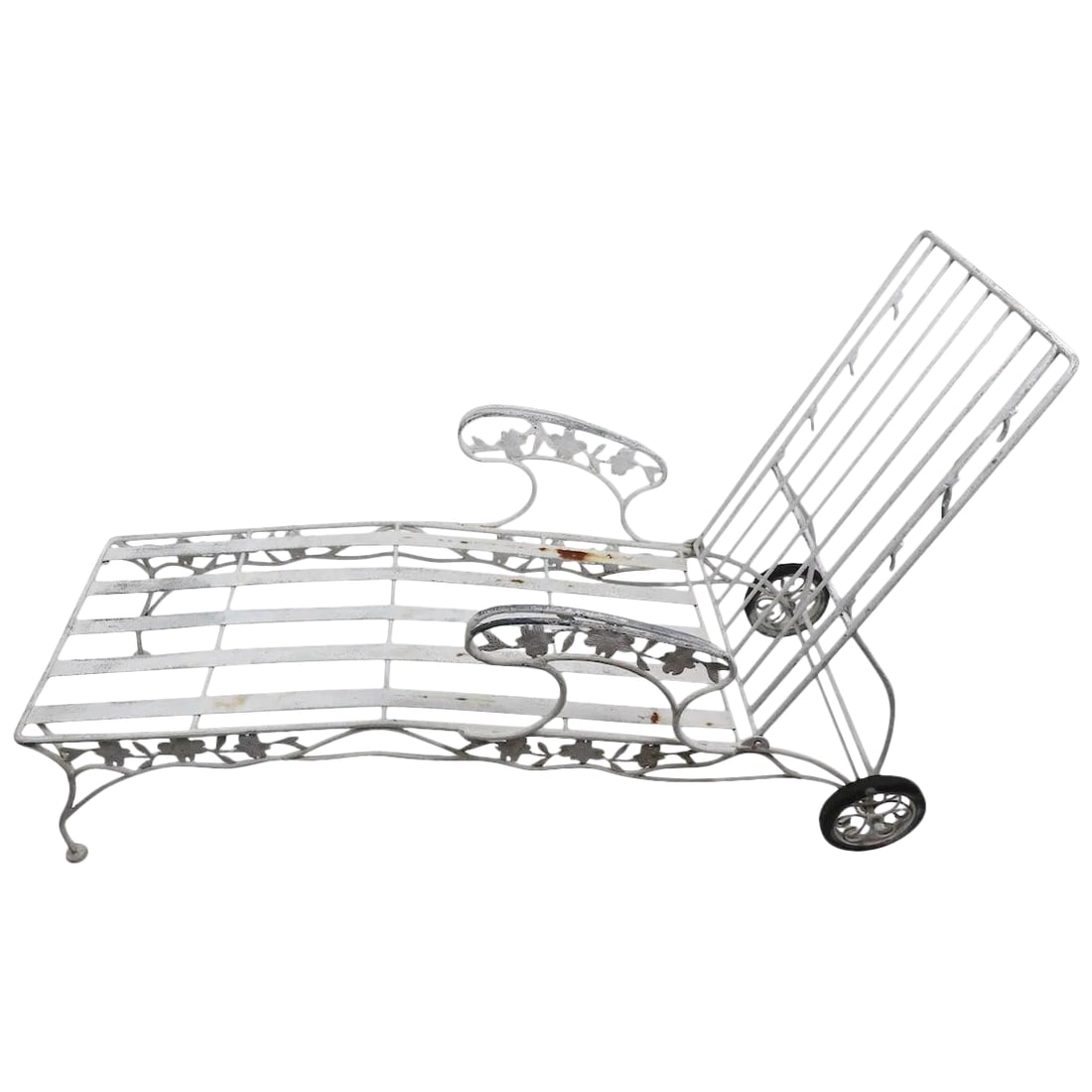 Outdoor Reclining Chaise With Metal Foliate Motif: Very nice example of outdoor, poolside, or patio furniture, reclining chaise with four backrest positions. The metal frame has incised bark detail, and the leaves and flowers also have incised