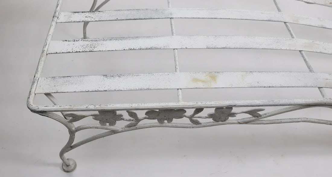 Outdoor Reclining Chaise With Metal Foliate Motif - 5