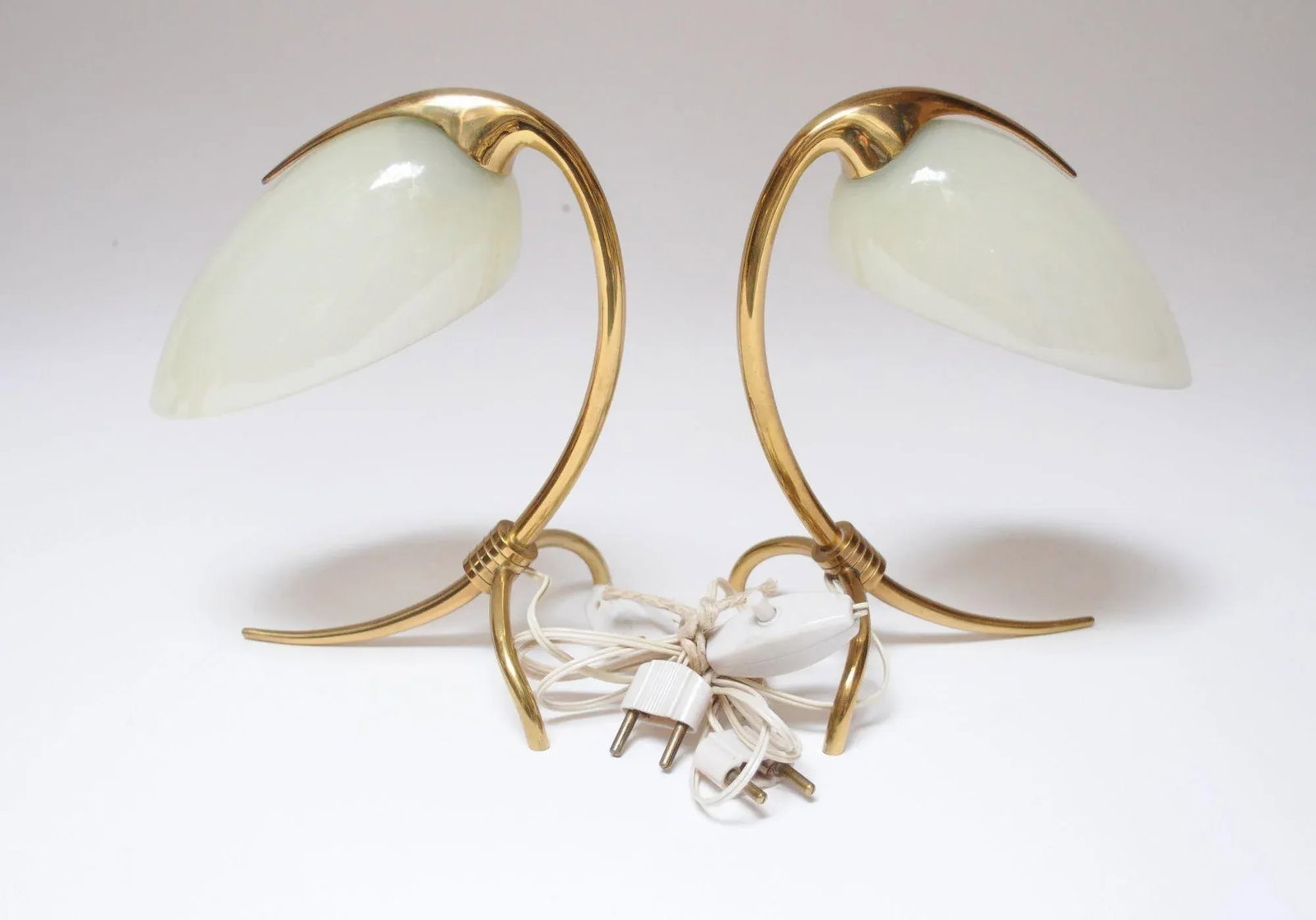 Pair of Petite Brass and Glass Tripod Bedside / Table Lamps by Oscar Torlasco - 3