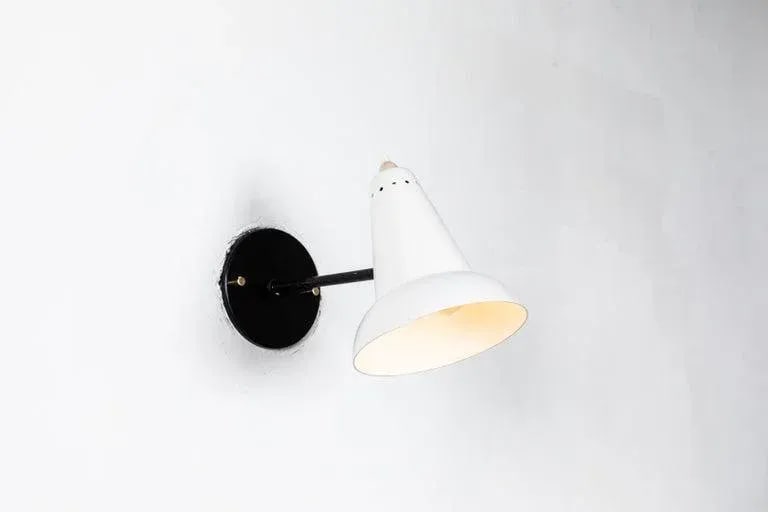 1950s Italian White Articulating Sconces Attributed to Gino Sarfatti - 4