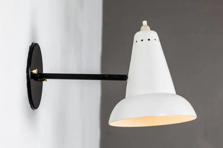 1950s Italian White Articulating Sconces Attributed to Gino Sarfatti - 7