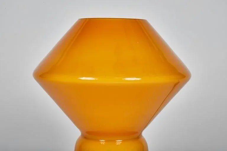 1980s Orange Memphis Style 'Conica' Table Lamp for Artemide - 7