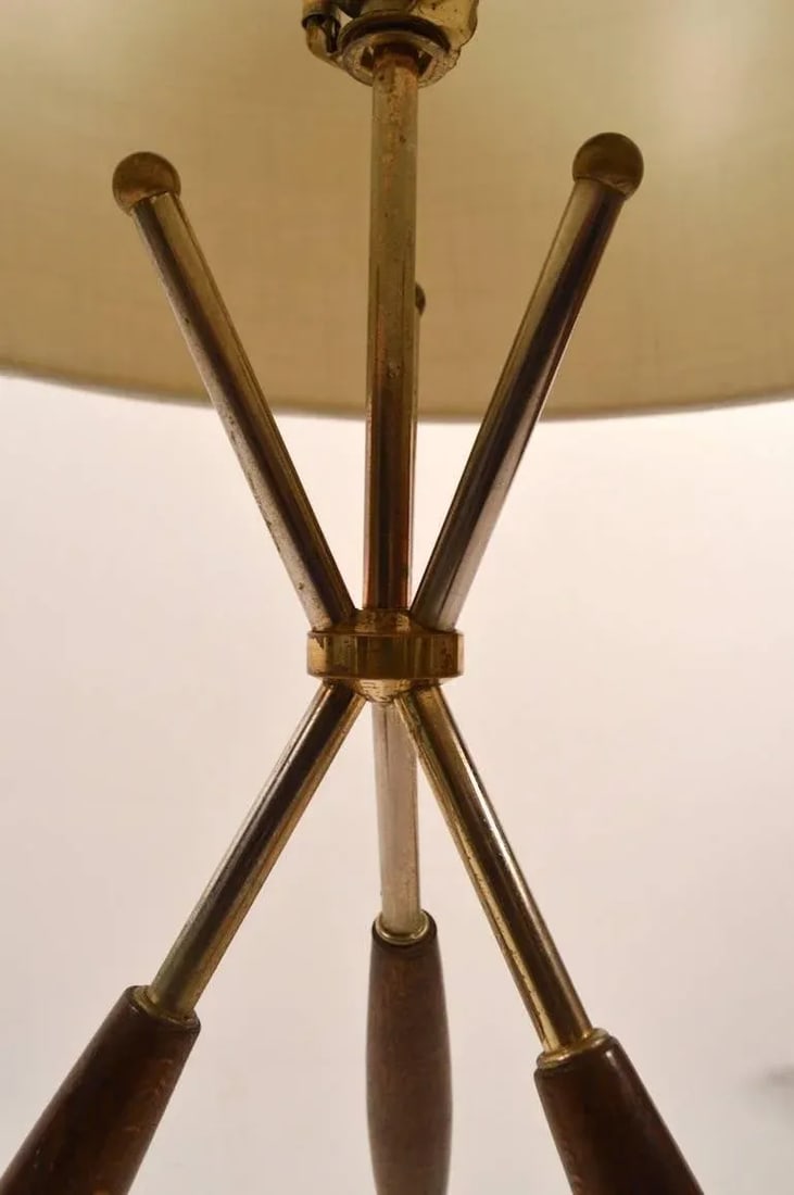 Thurston for Lightolier Tri Pod Table Lamp - 4