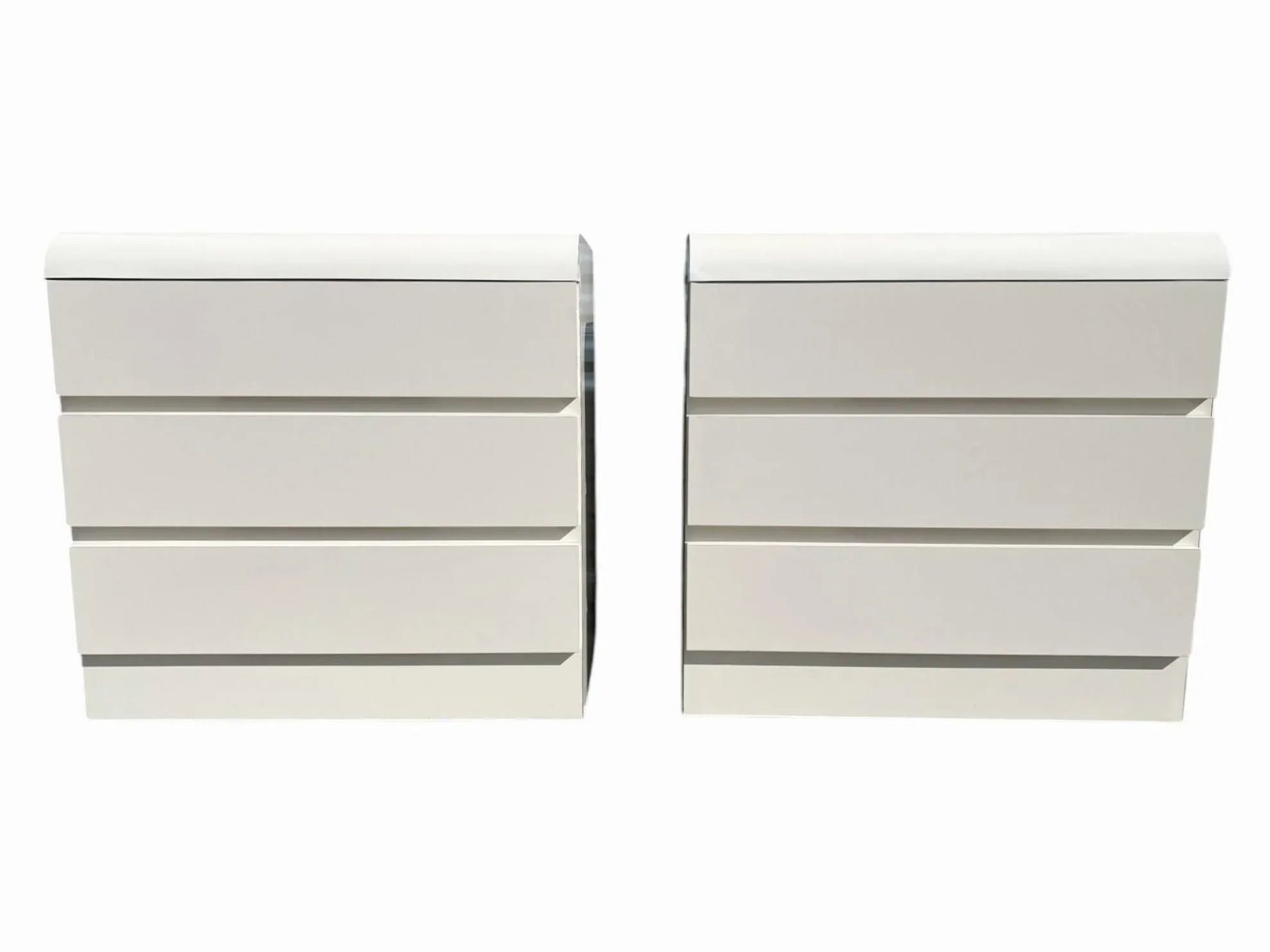 Pair of Vintage 1980s Postmodern Waterfall Dressers in Ivory Laminate - Restored 3-Drawer Cabinets - 6