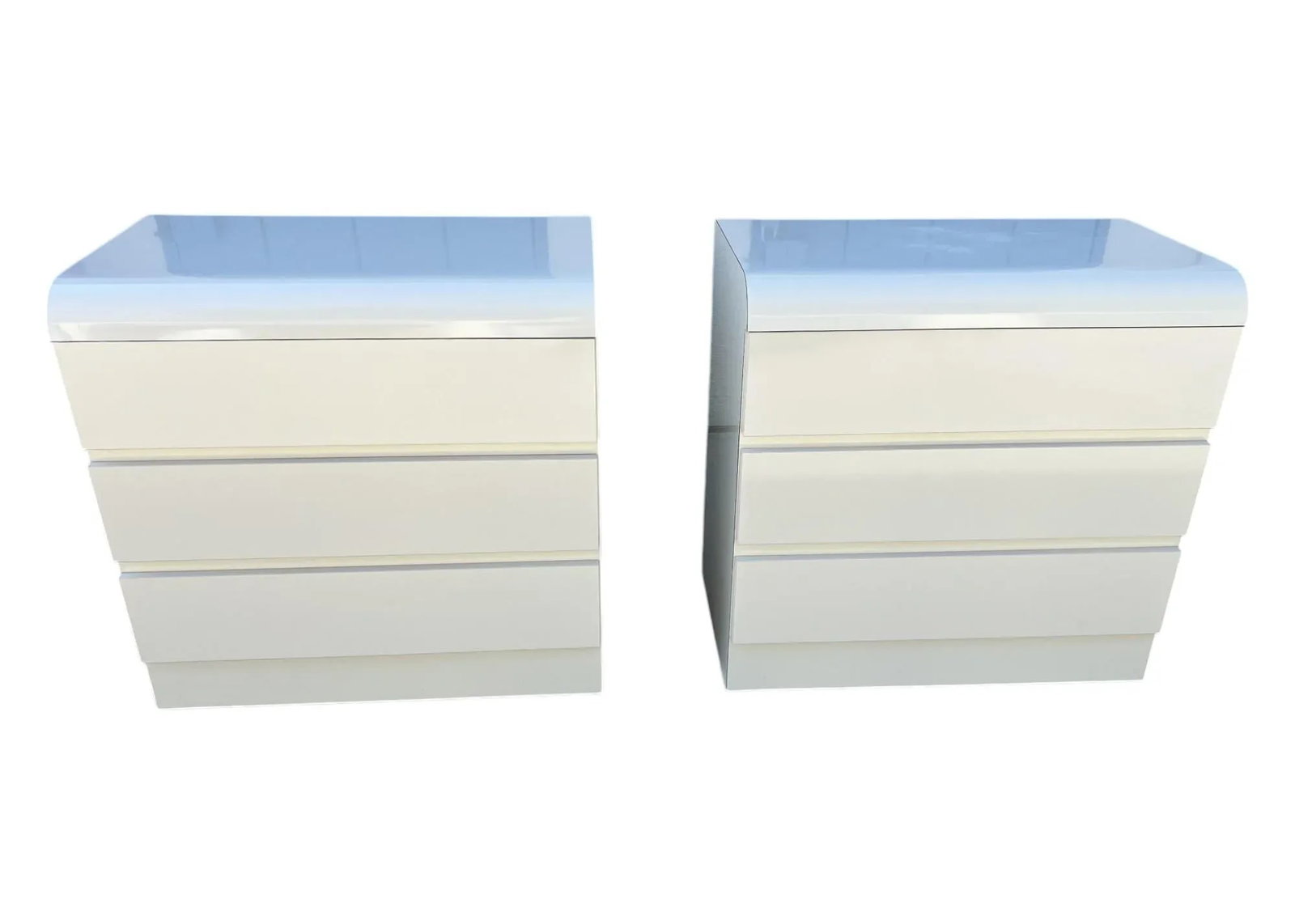 Pair of Vintage 1980s Postmodern Waterfall Dressers in Ivory Laminate - Restored 3-Drawer Cabinets - 7