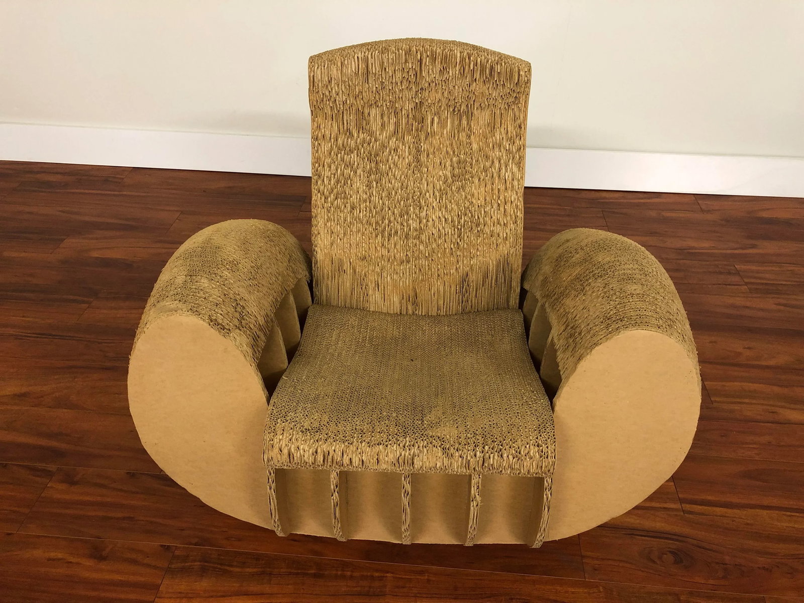 Rocking Lounge Chair Made Entirely of Cardboard - 12