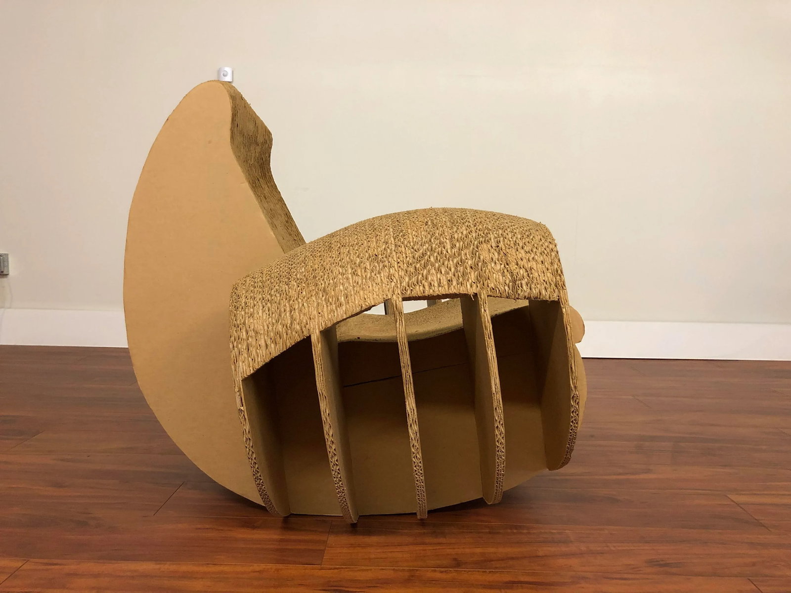 Rocking Lounge Chair Made Entirely of Cardboard - 3