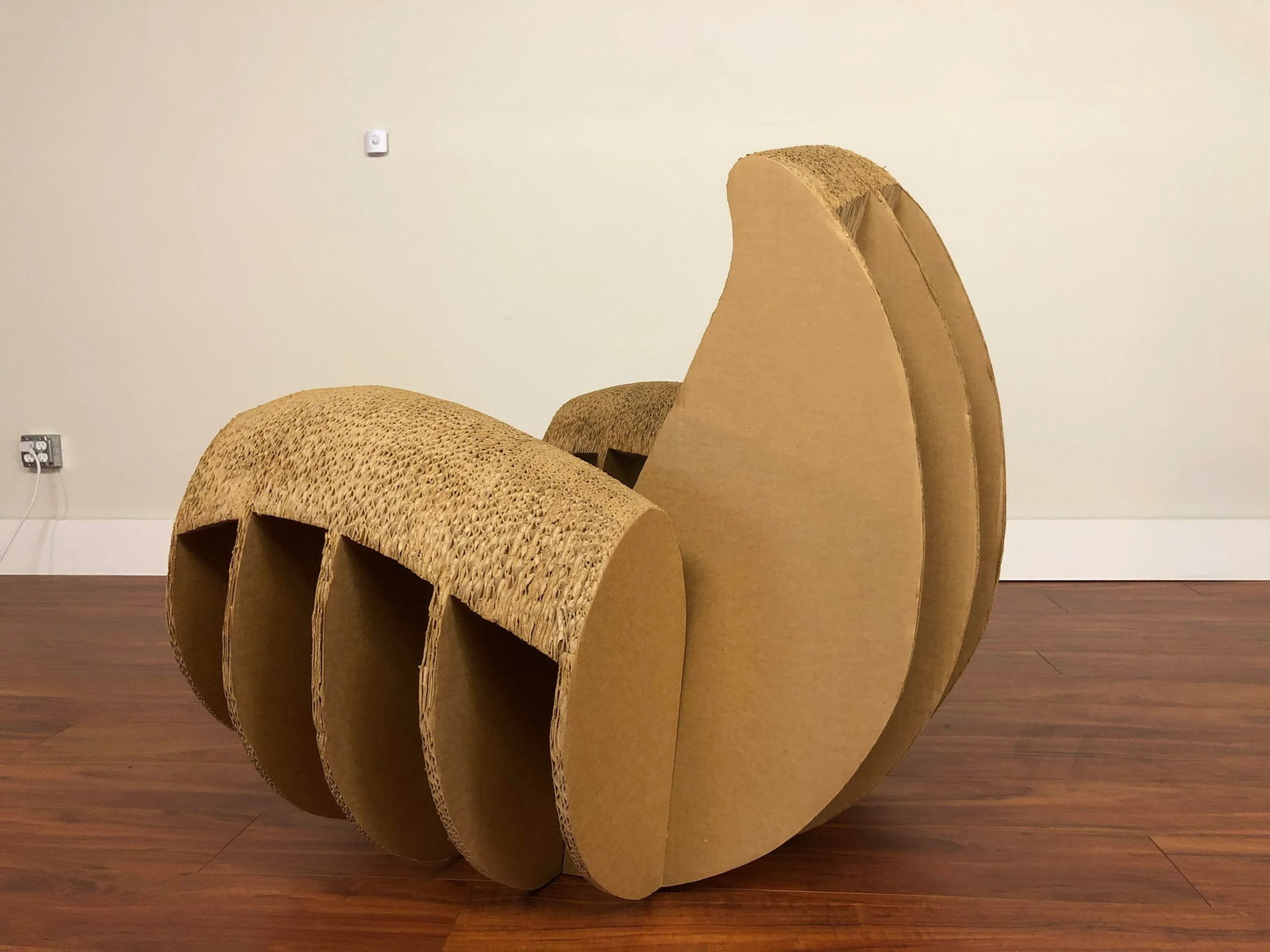 Rocking Lounge Chair Made Entirely of Cardboard - 7