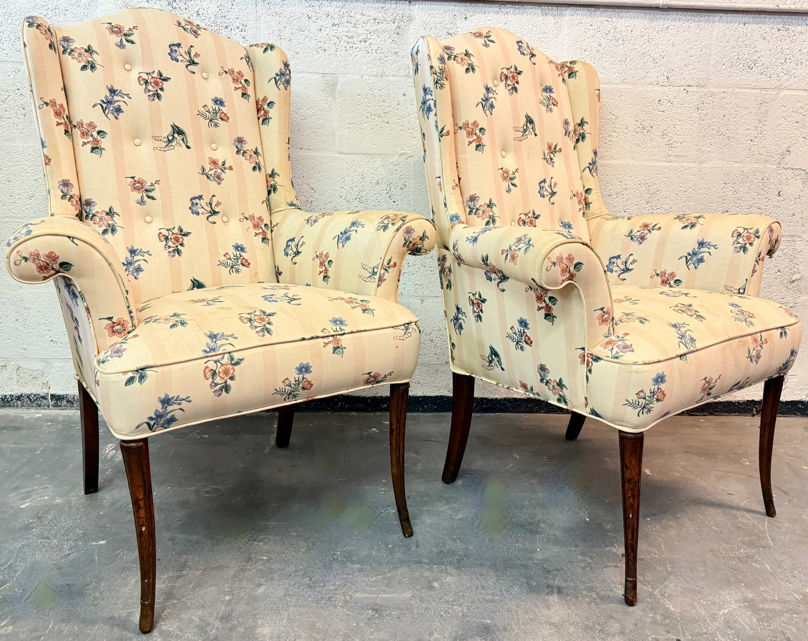 English Traditional Style Wingback Chairs From 60's/a Pair - 2