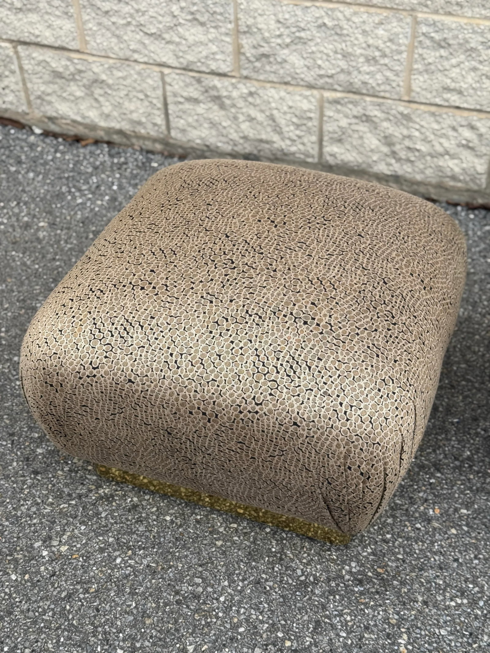 Late 20th Century Pair of Hollywood Regency Poufs or Ottomans in Style of Karl Springer - 7