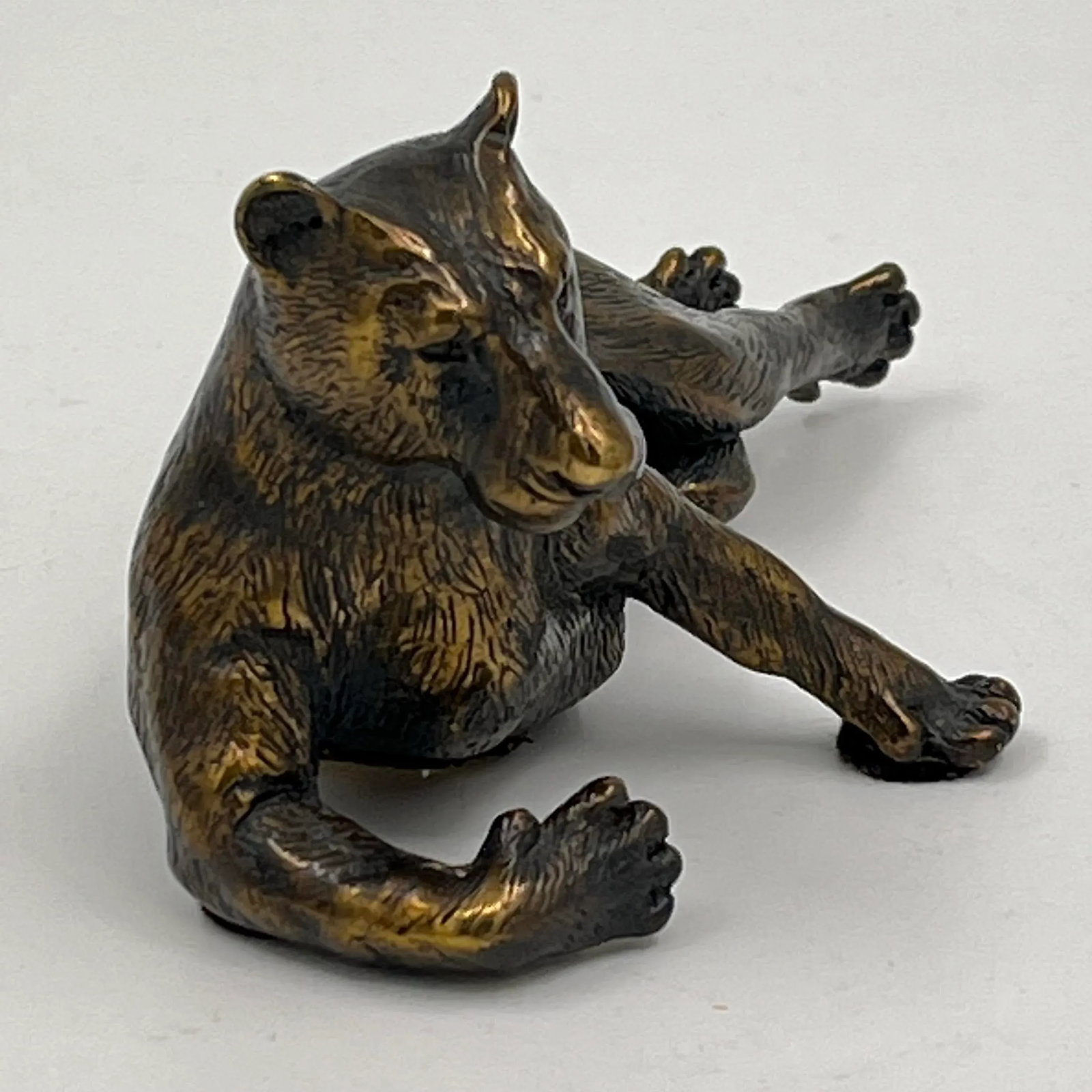 Late 20th Century Vintage Maitland Smith Bronze Lioness Figurine - 3