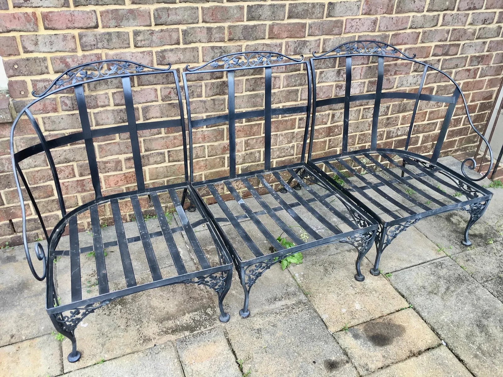 1950s Woodard Style Patio Seating, Table, & Bar Cart, 5 Pieces - 3
