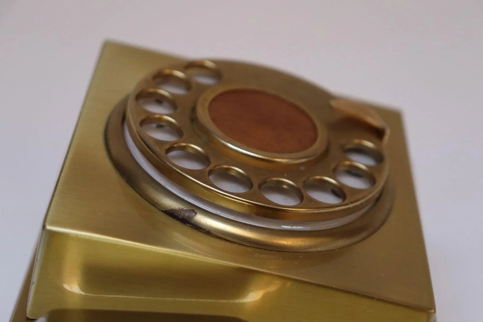Vintage Italian Modernist Gold Aluminum Rotary Telephone by Cr Telefonia - 11