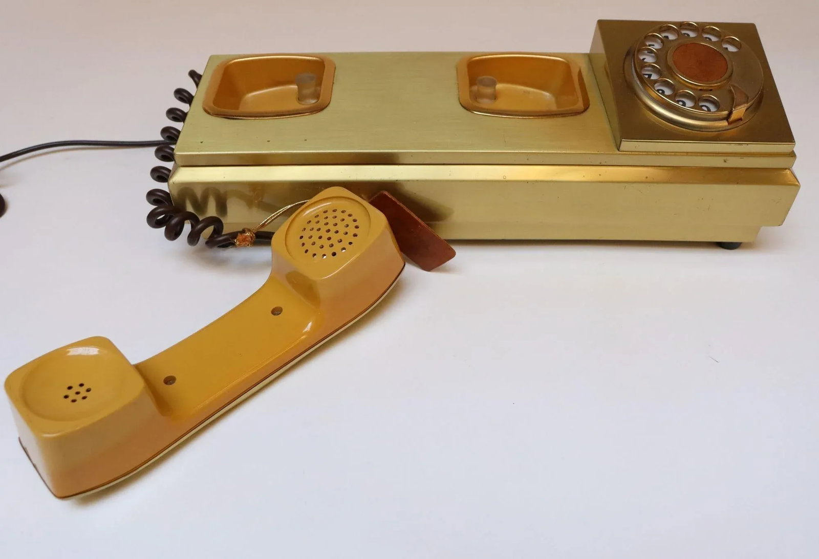 Vintage Italian Modernist Gold Aluminum Rotary Telephone by Cr Telefonia - 7