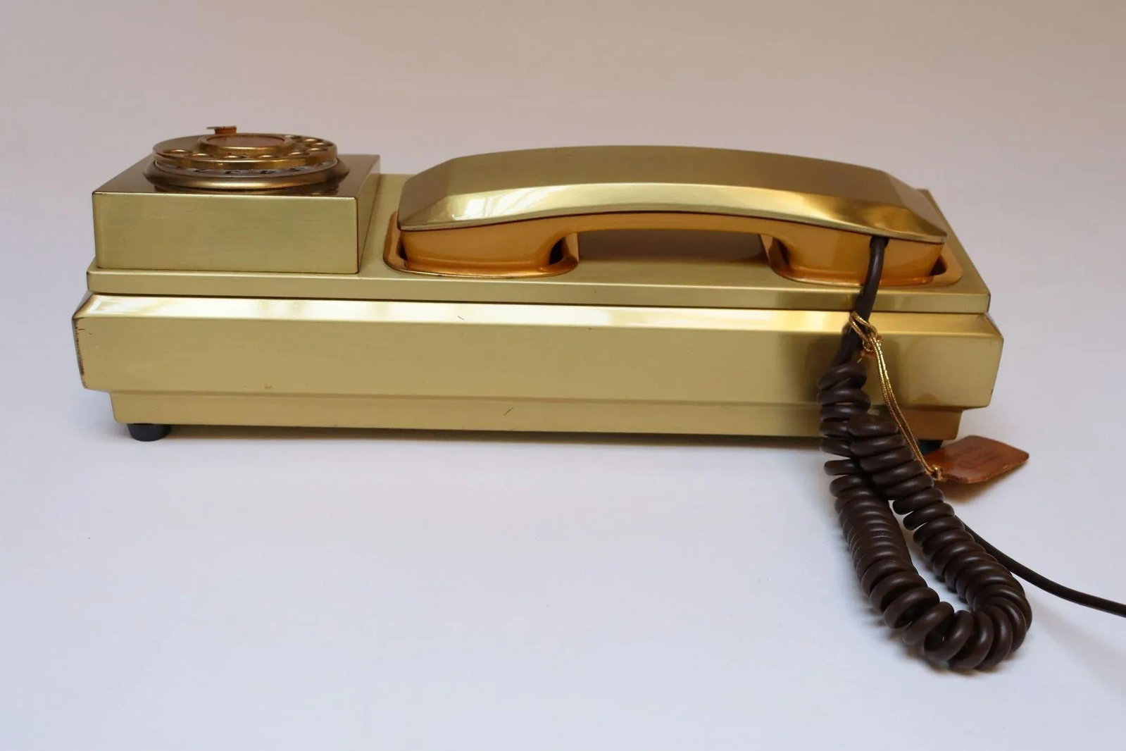 Vintage Italian Modernist Gold Aluminum Rotary Telephone by Cr Telefonia - 8