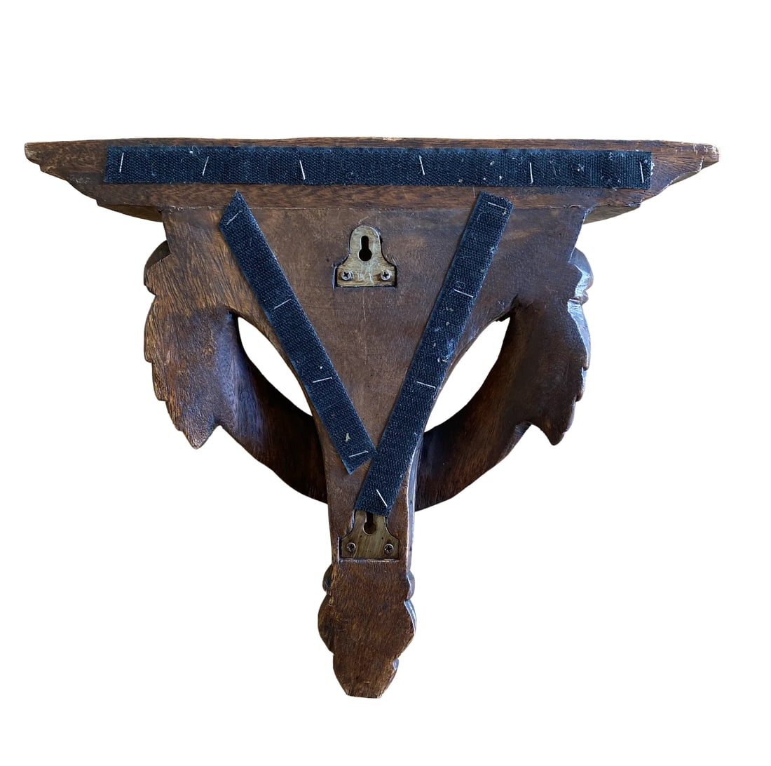 1970s Hand Carved Georgian Regency Style English Oak Wall Bracket - 6