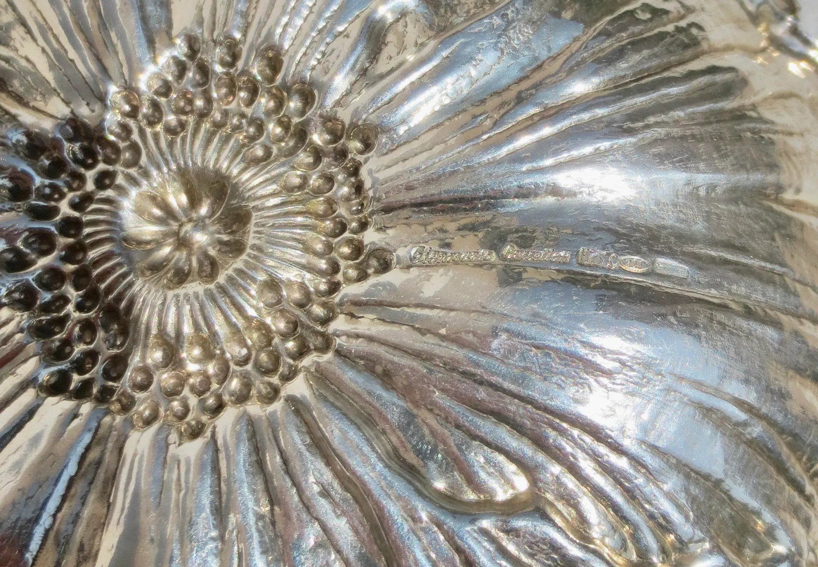 Buccellati Sterling Silver "Poppy" Bowl Large Size. - 4