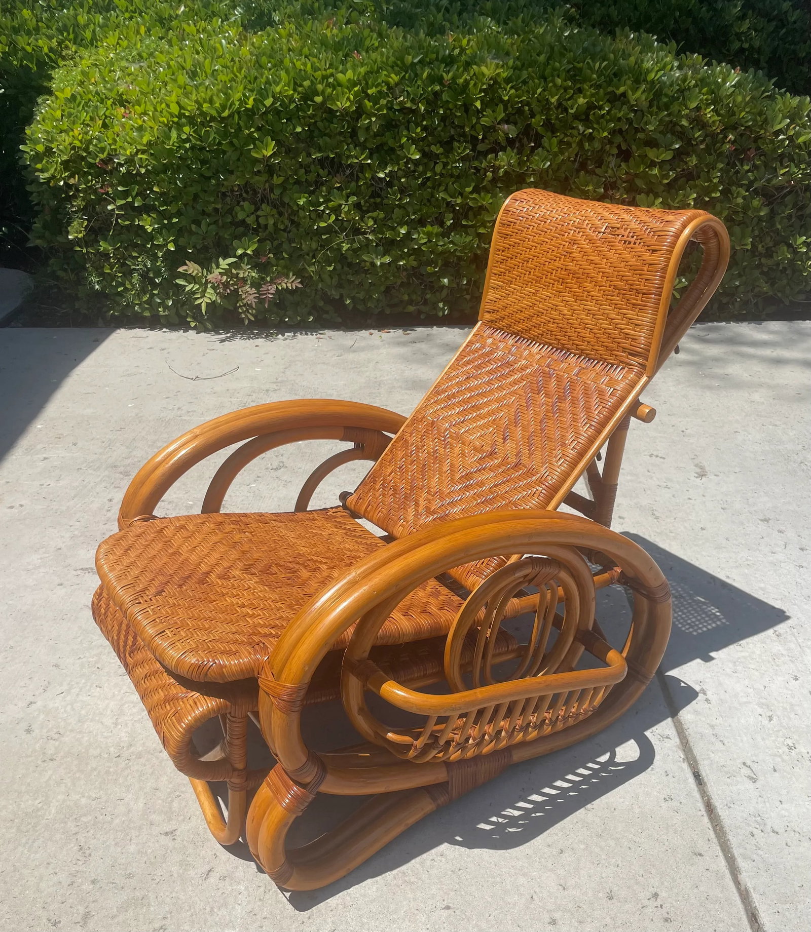 Vintage Rattan Reclining Chaise Lounge With Adjustable Footrest - 4