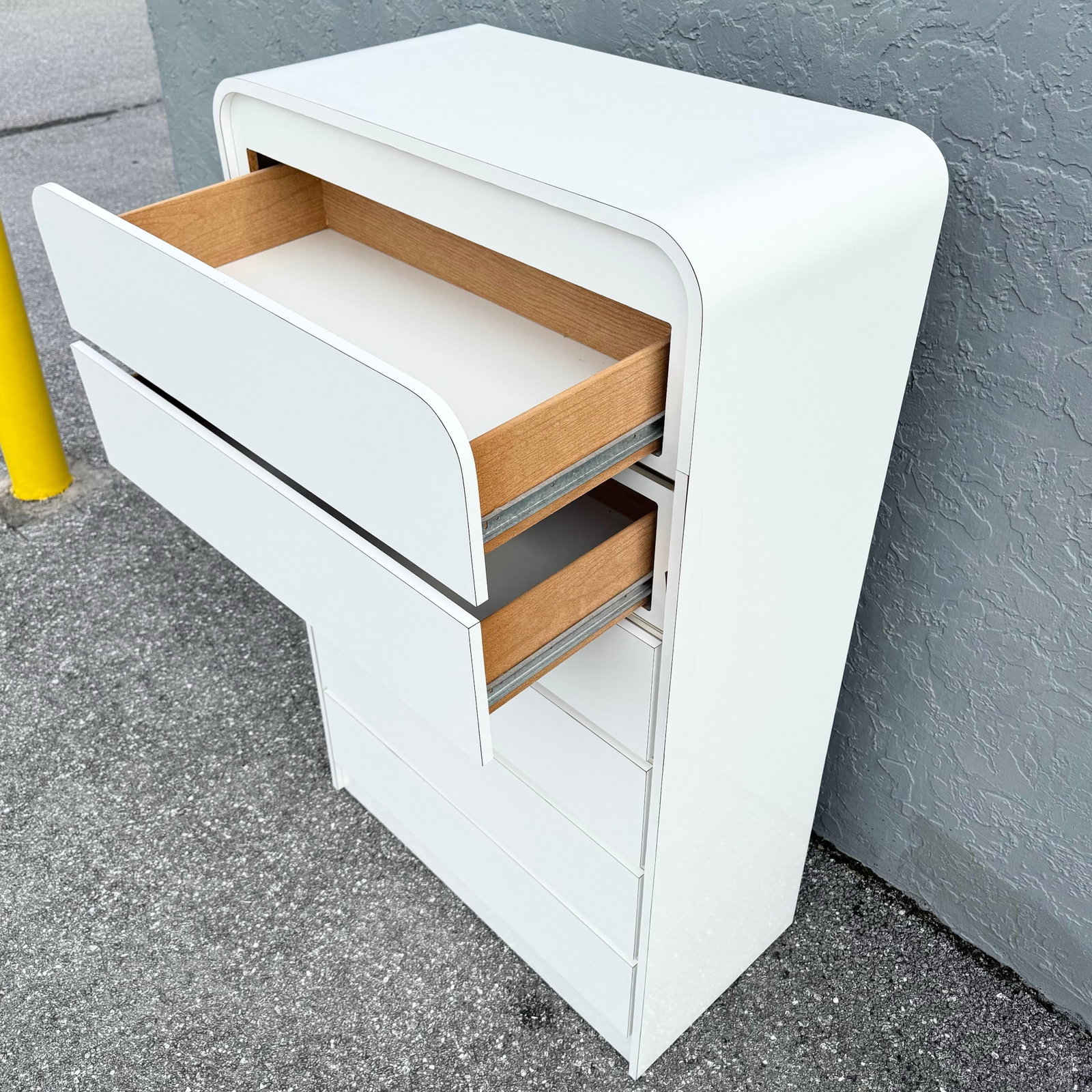 Postmodern White Gloss Laminate Waterfall Highboy Dresser - 9