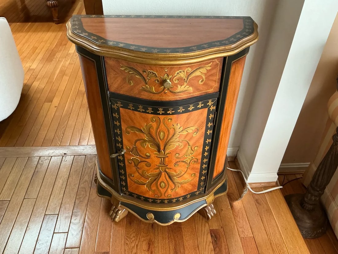 French-Inspired Reproduction Demilune Cabinet With Gold Fleur-De-Lis Motif - 3