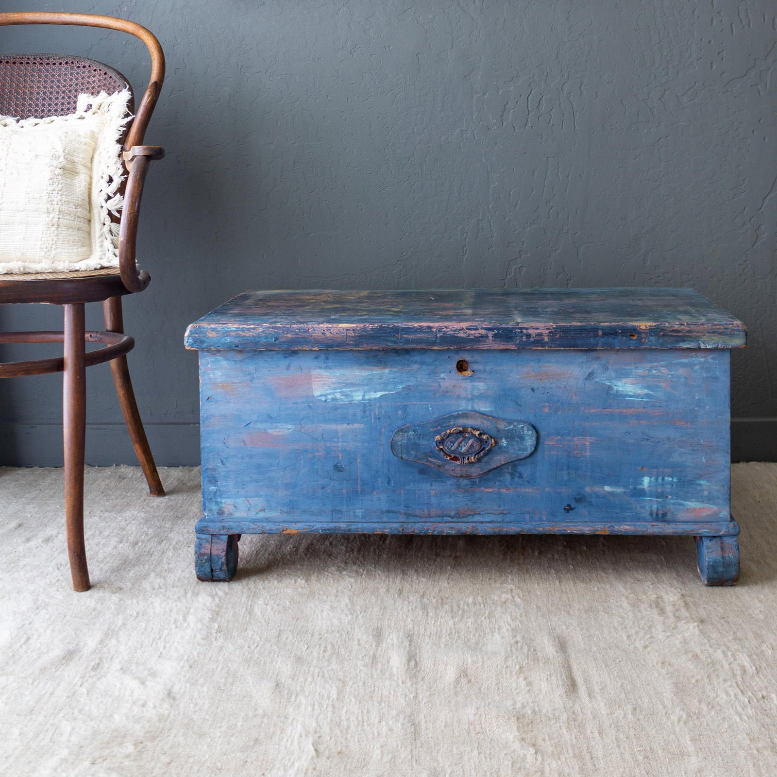 Rustic Blue Painted Cedar Blanket Chest Trunk With Empire C Curved Feet - 6