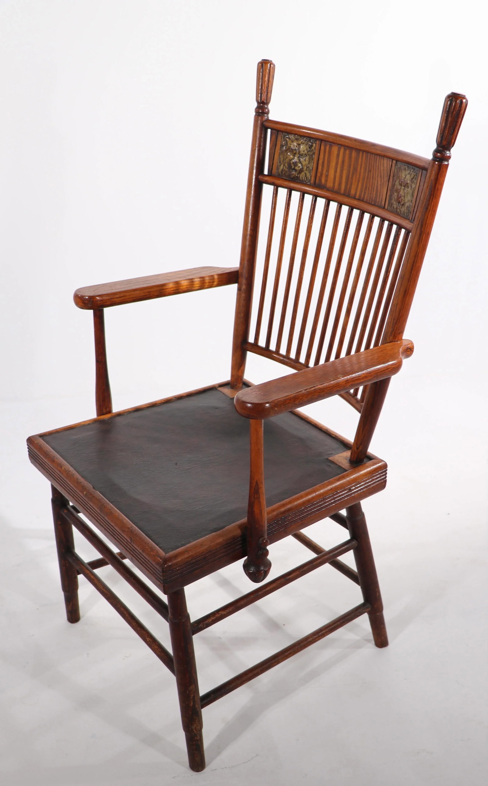 Extra Grade Oak Chair With Lion Head Decoration - 7
