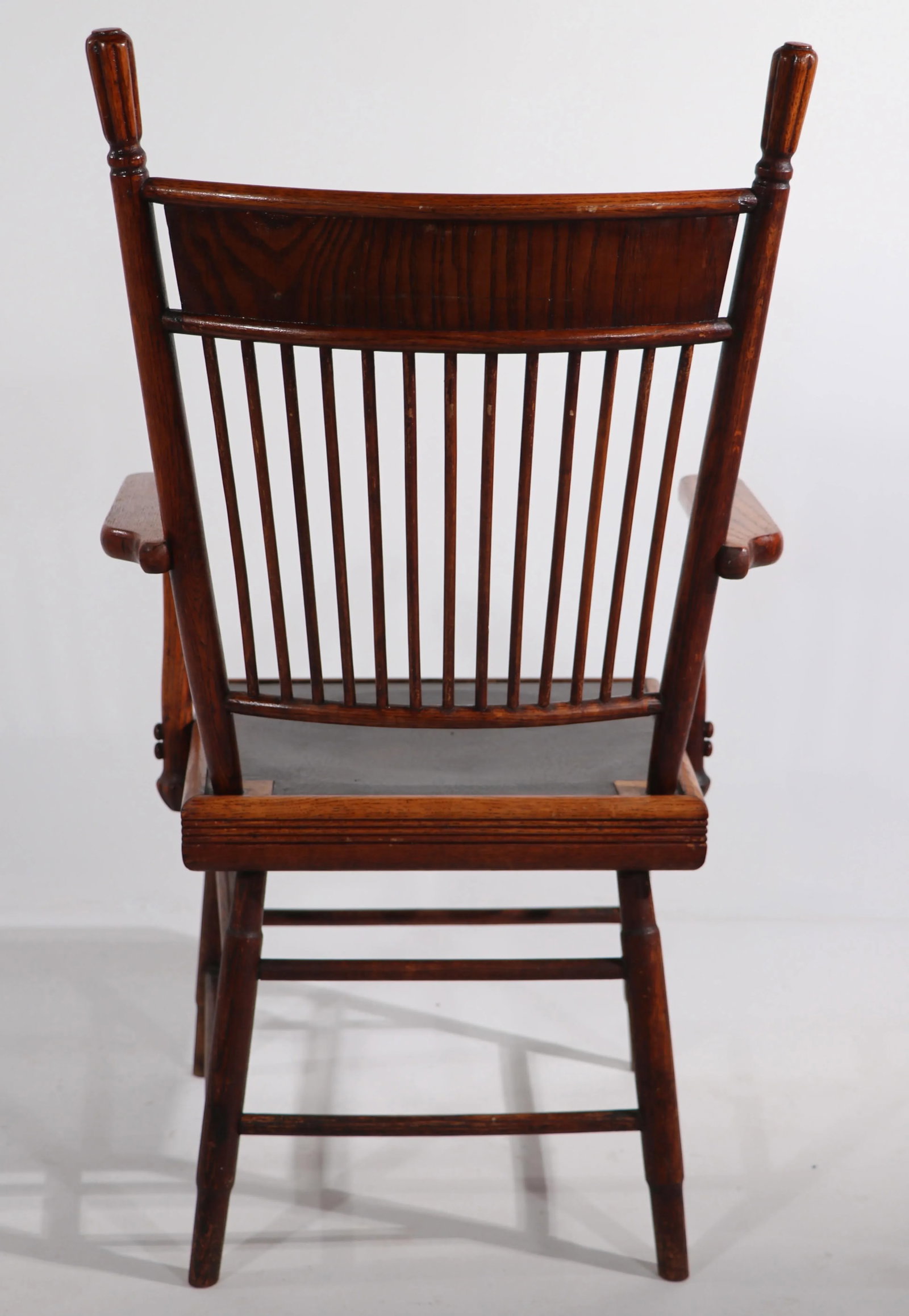 Extra Grade Oak Chair With Lion Head Decoration - 8