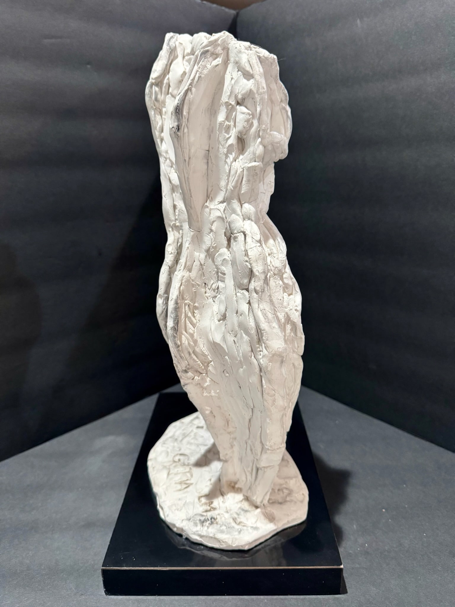 Larry Mohr Plaster Heavy Textured Female Torso Sculpture Signed From Artist Estate - 3