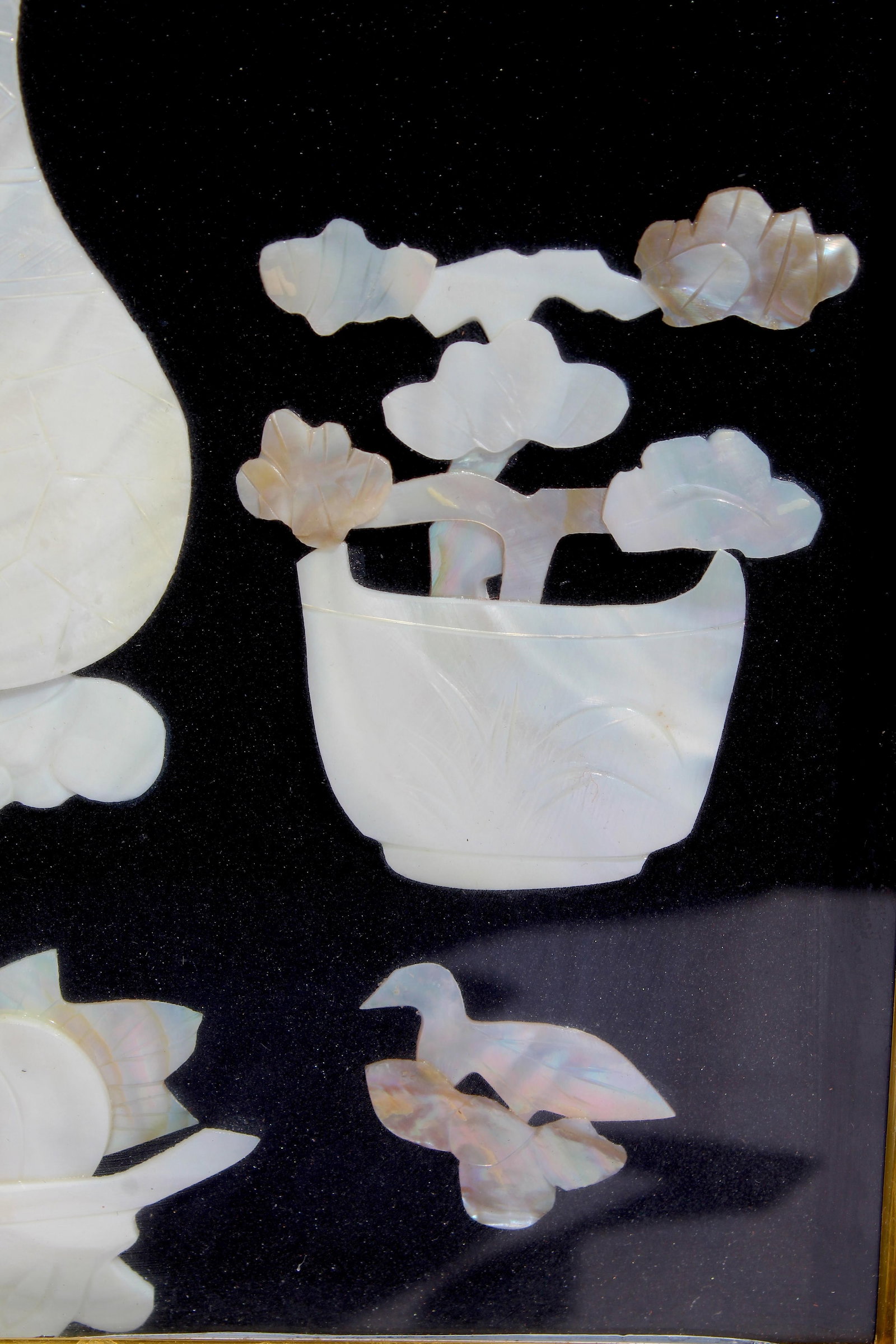 Vintage Chinese Mother-of-Pearl Inlay Chrysanthemum Wall Panels - Ornate Carved Wood Frames - Chinoi - 9