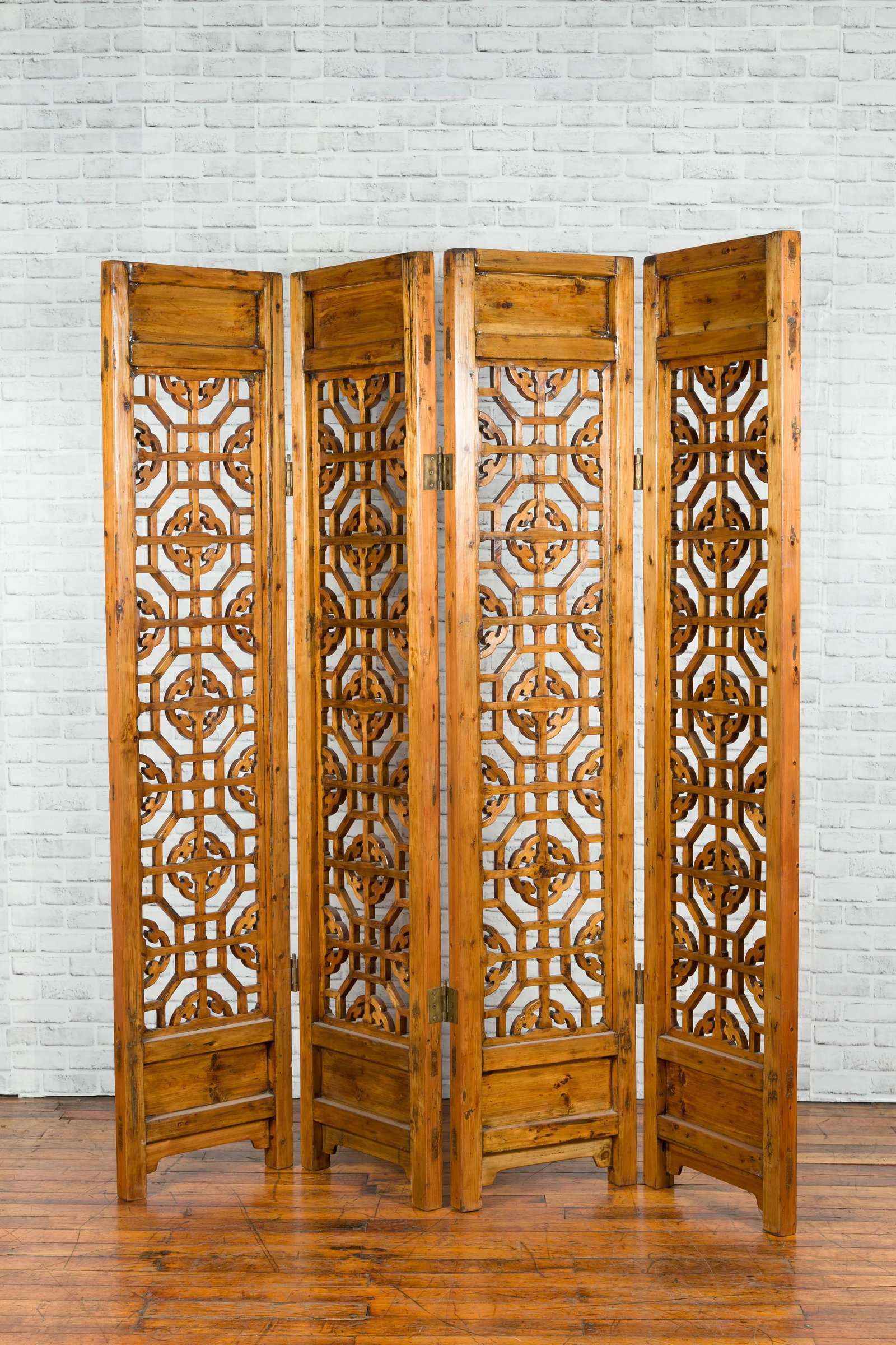 Chinese Early 20th Century Fretwork Four-Panel Screen with Geometric Motifs - 6