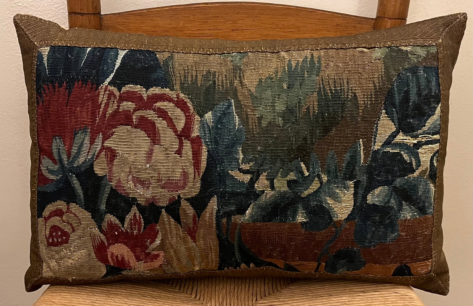 Antique 18th Century French Aubusson Verdure Tapestry Pillow - 10