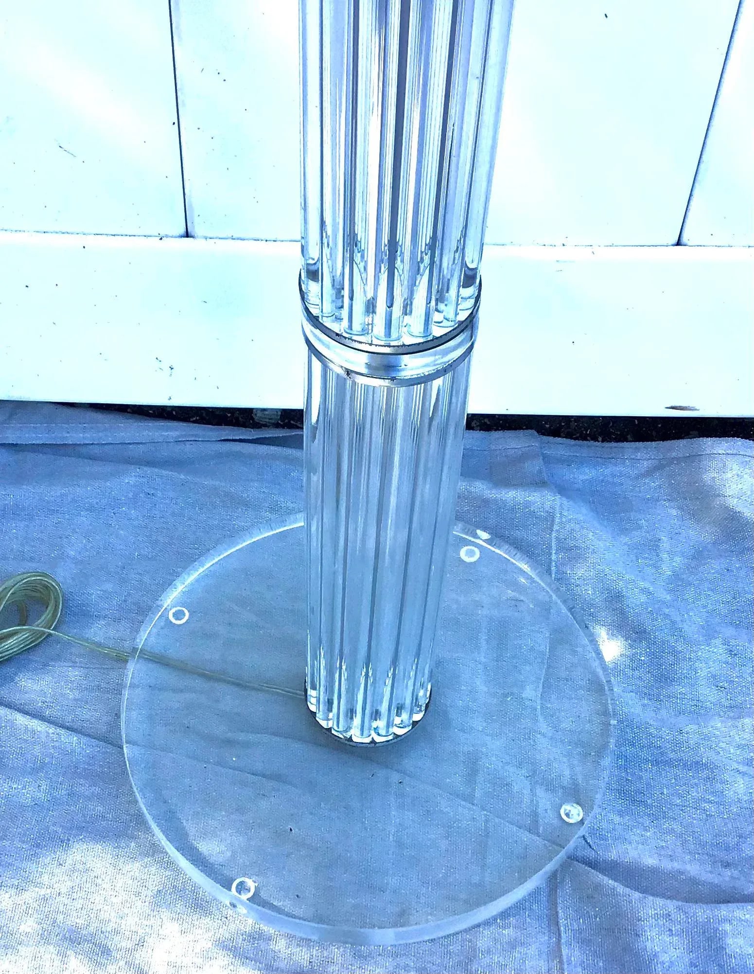 Mid-Century Hollywood Regency Lucite and Chrome Floor Lamp - 2