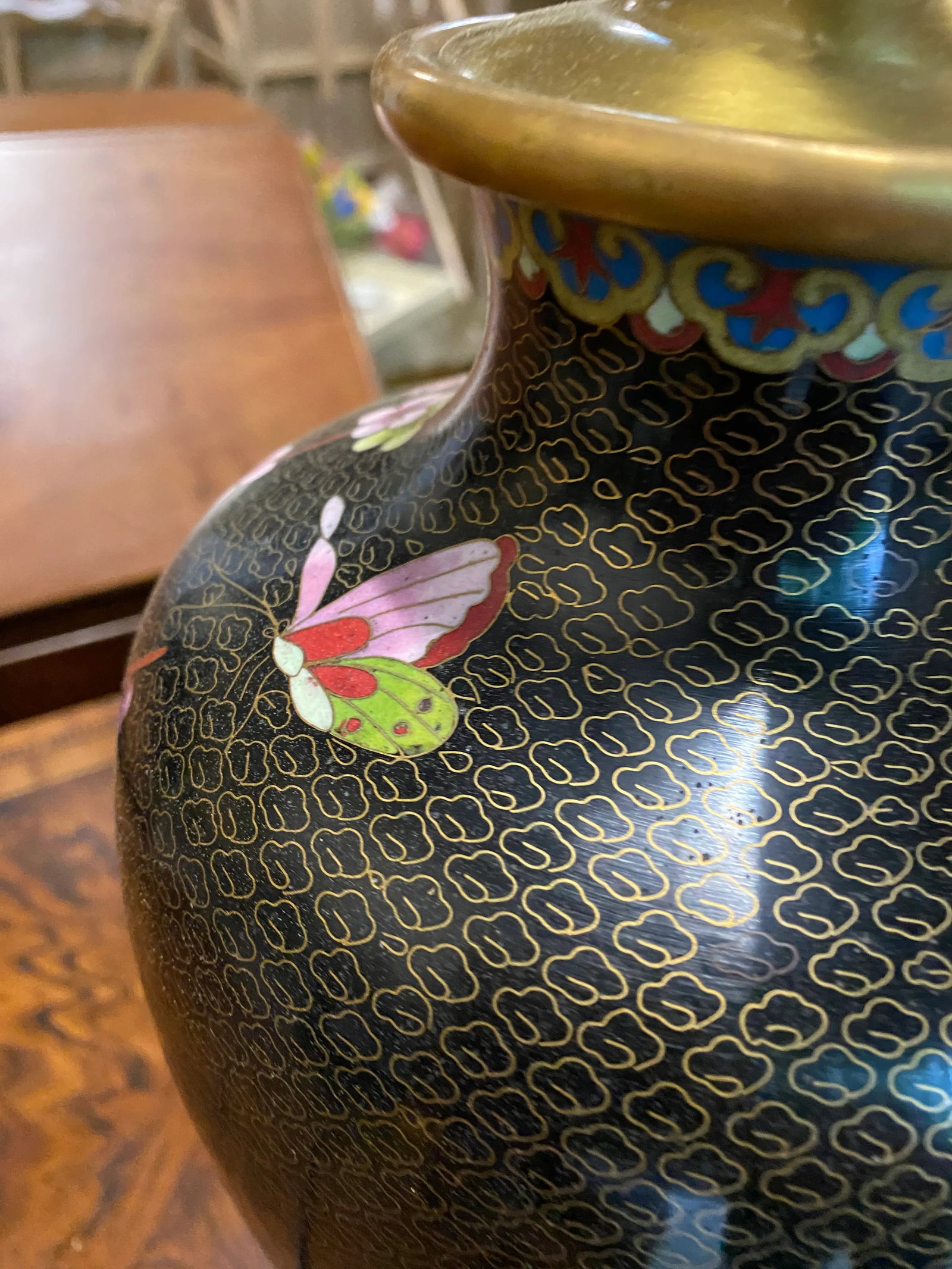 1970s Asian Black Lamp With Cherry Blossoms - 6