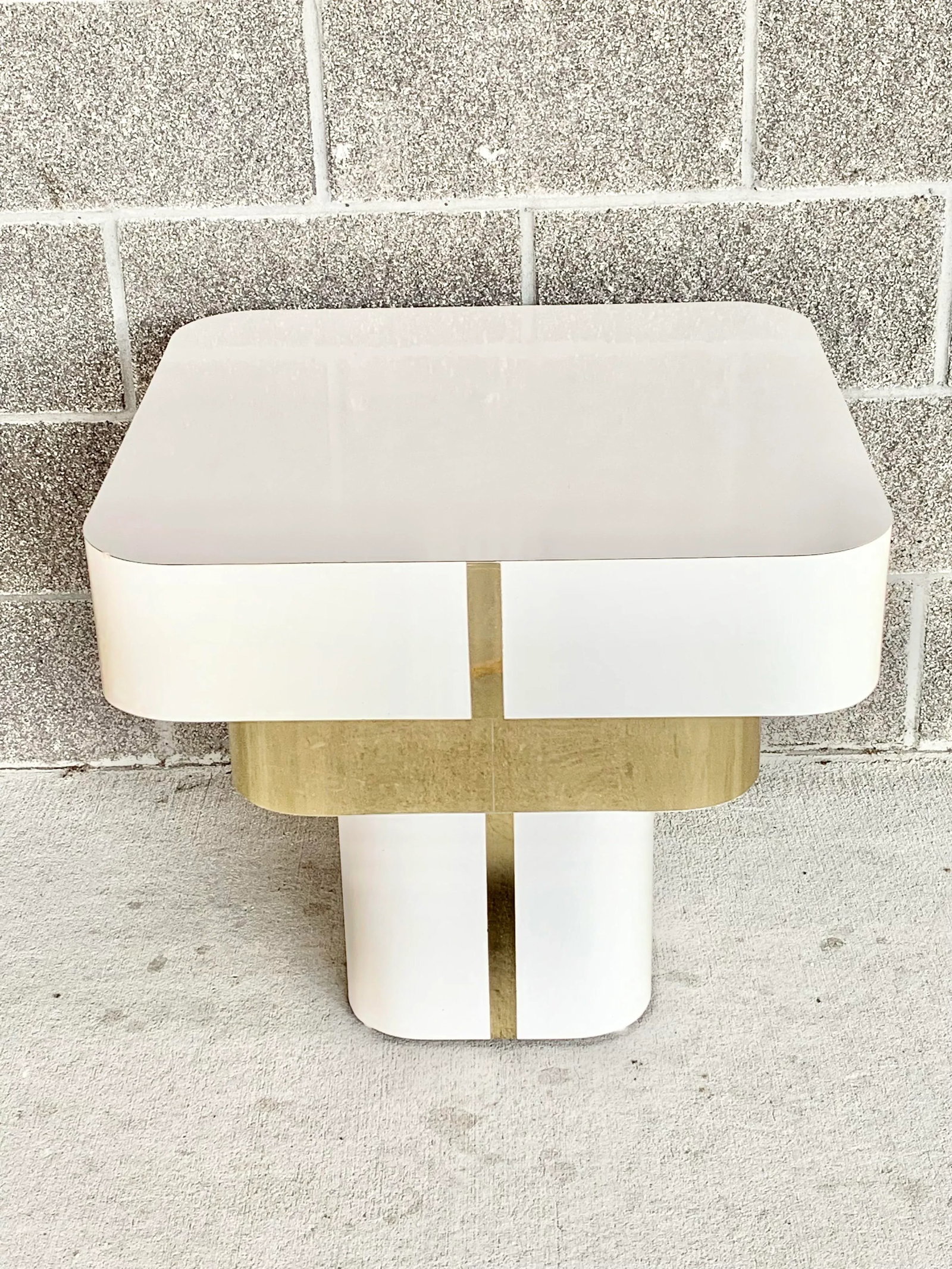 Vintage Post Modern White and Gold Side Table - 5