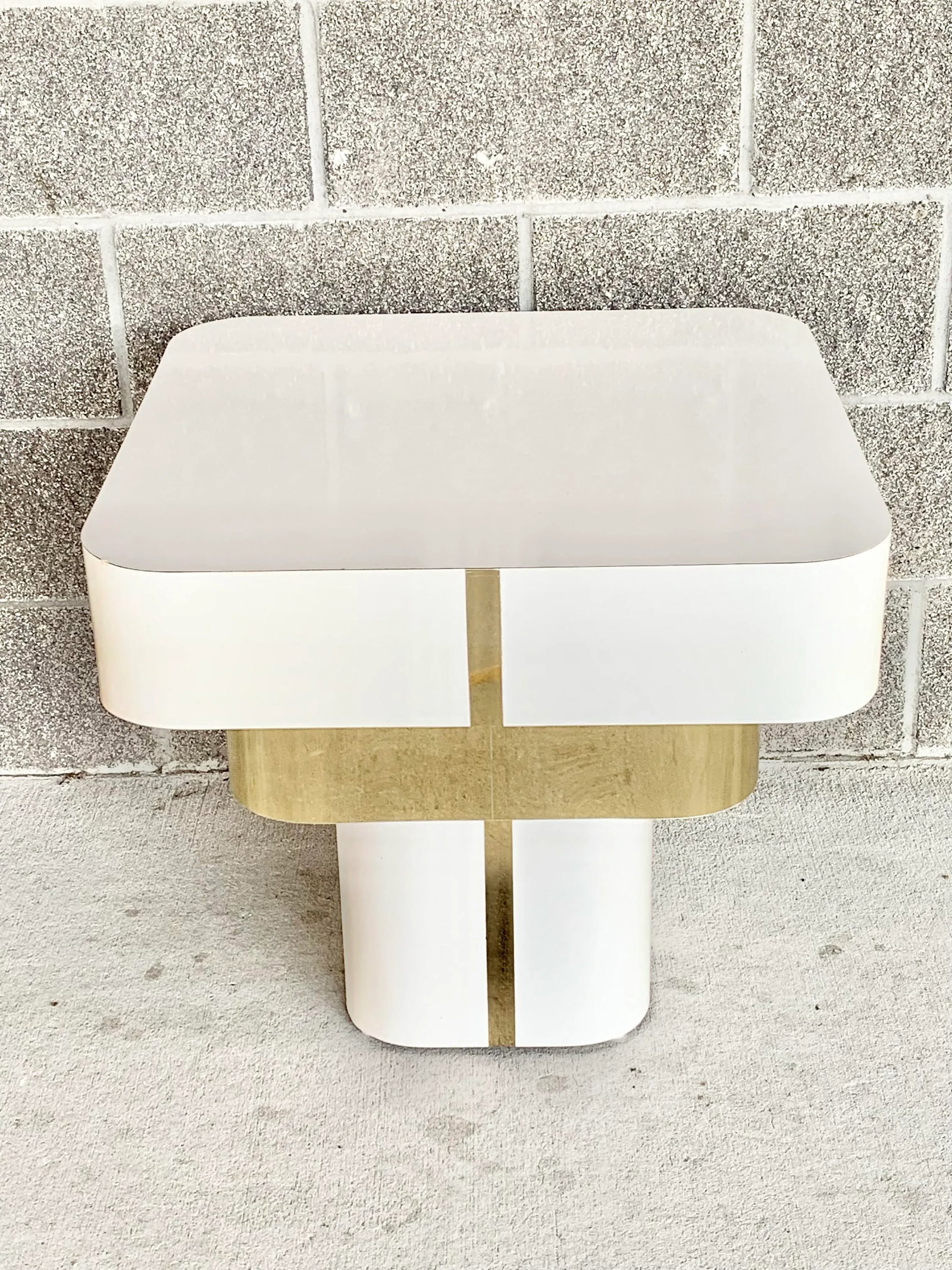 Vintage Post Modern White and Gold Side Table - 6