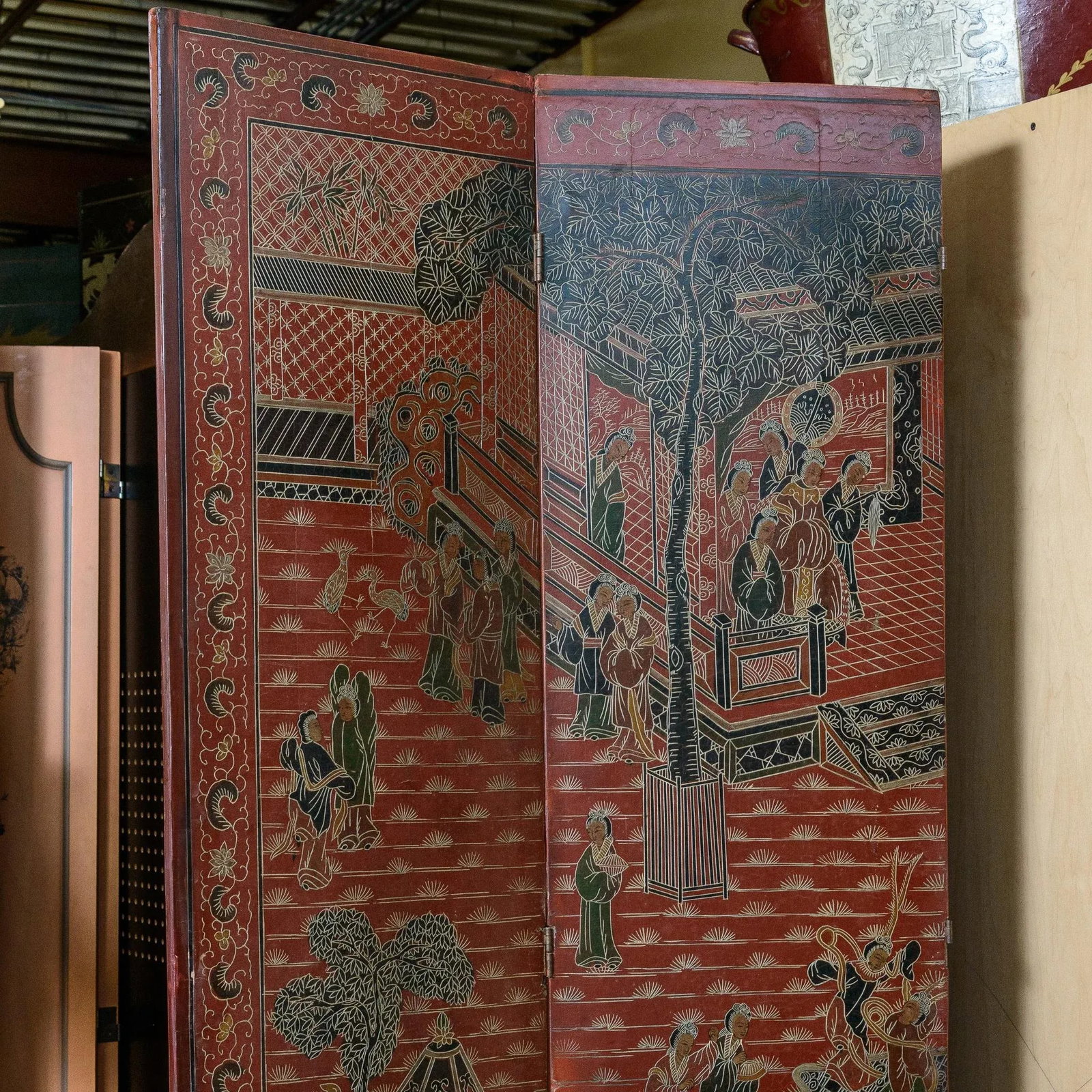 Asian Four-Panel Red and Black Floor Screen With Decorations - 2