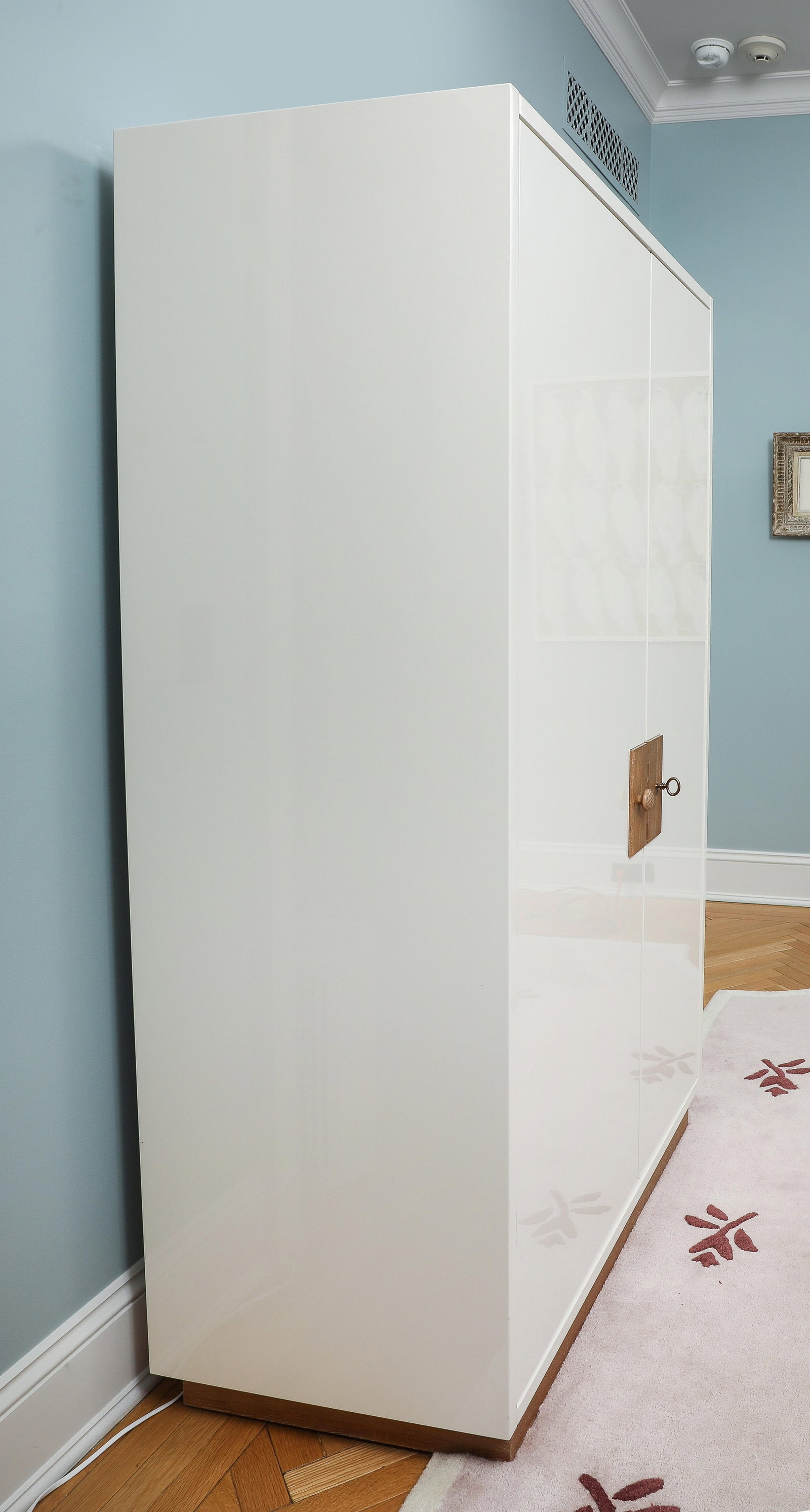 Memoire Ivory High-Gloss Lacquer Storage Armoire Cabinet by Jeremiah Brent - 9